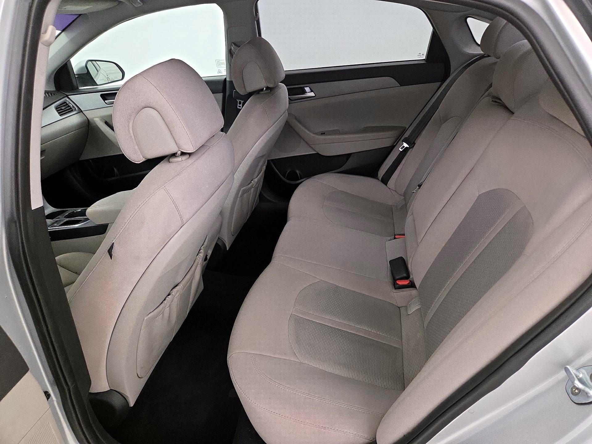 Thumbnail: 2016 Hyundai Sonata - 19