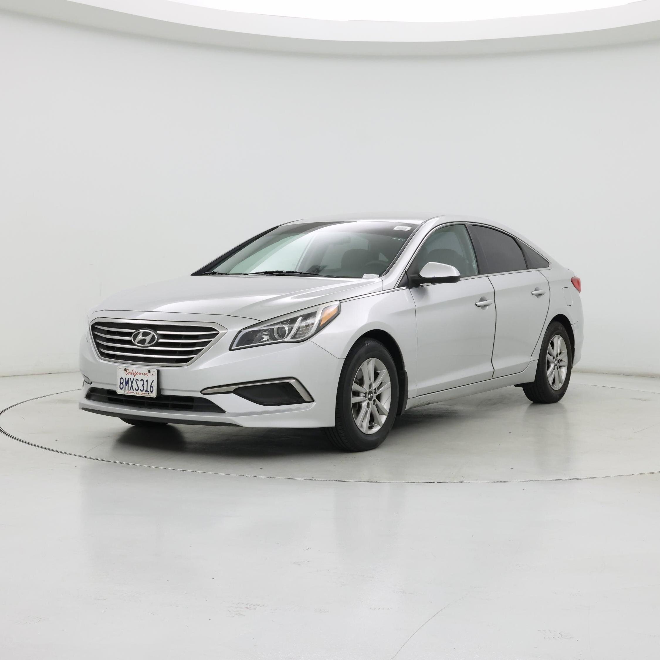 Thumbnail: 2016 Hyundai Sonata - 4