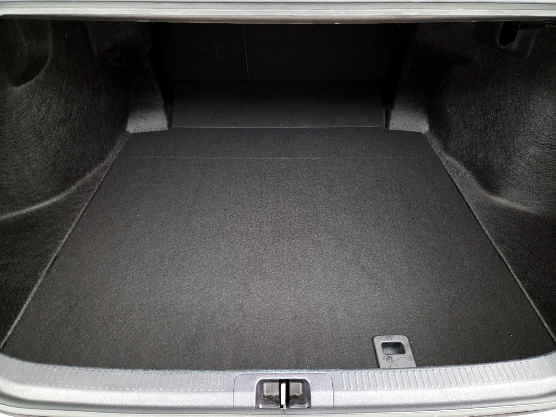 Thumbnail: 2024 Toyota Camry - 20