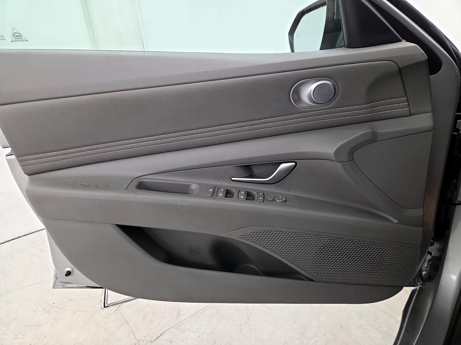 Thumbnail: 2023 Hyundai Elantra - 12