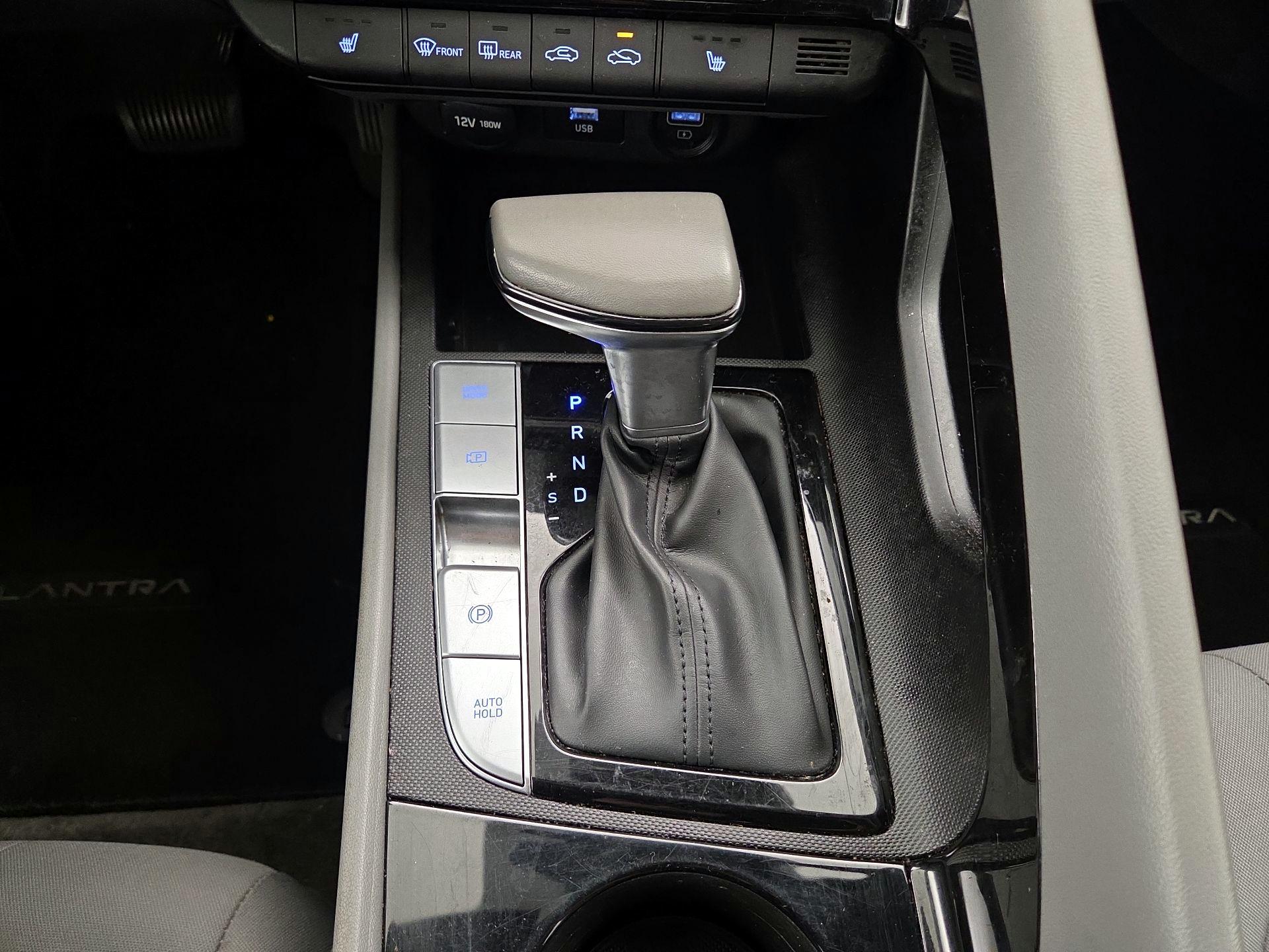 Thumbnail: 2023 Hyundai Elantra - 18