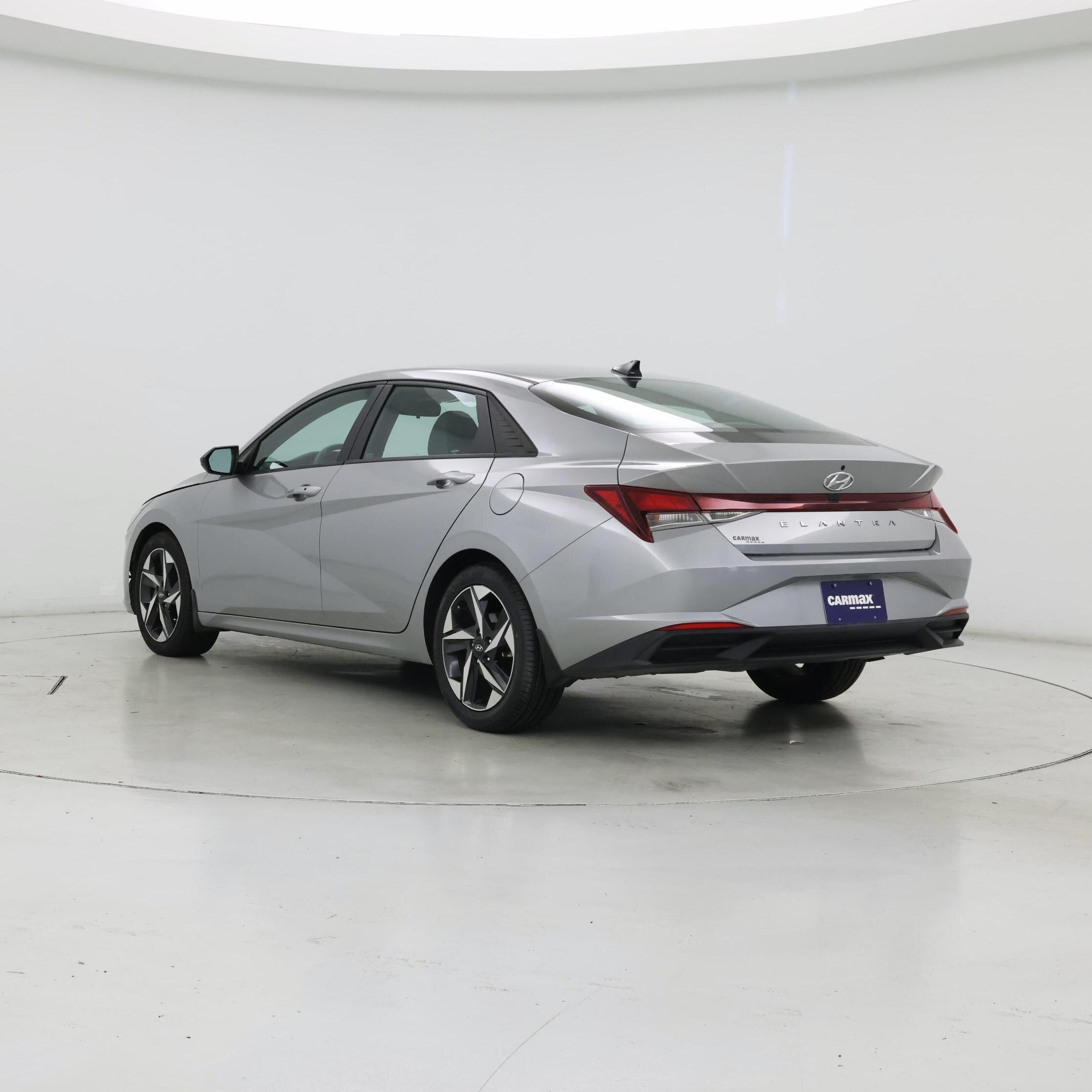 Thumbnail: 2023 Hyundai Elantra - 2