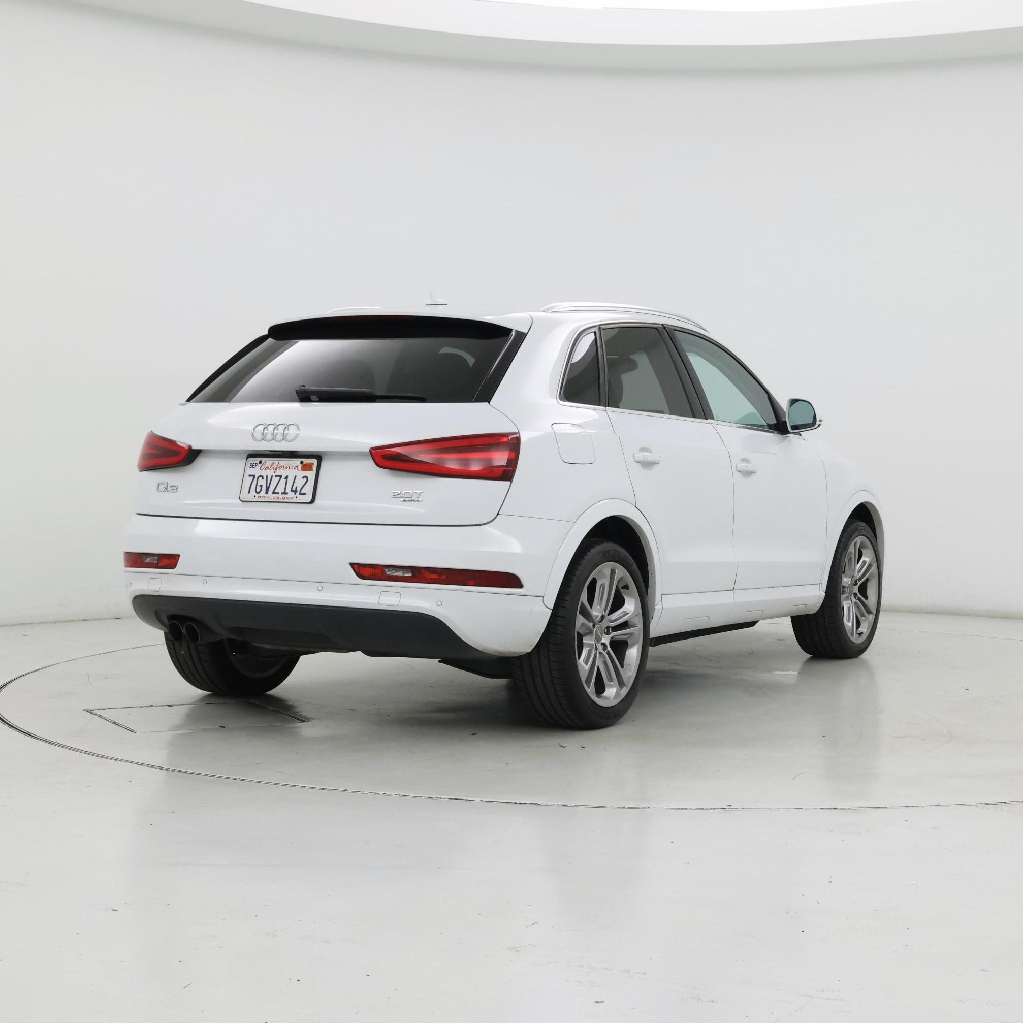 Thumbnail: 2015 Audi Q3 - 8