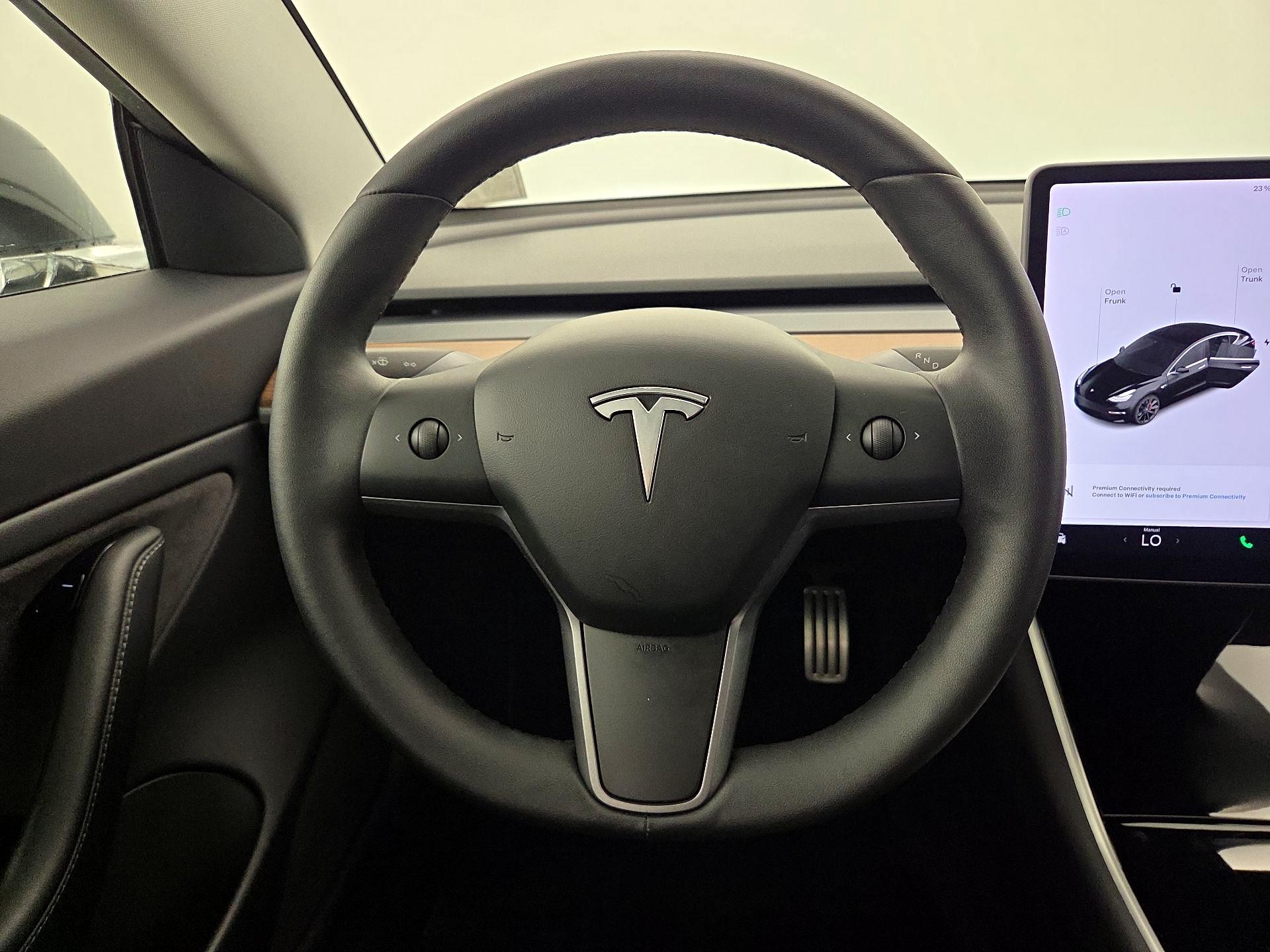 Thumbnail: 2020 Tesla Model 3 - 10