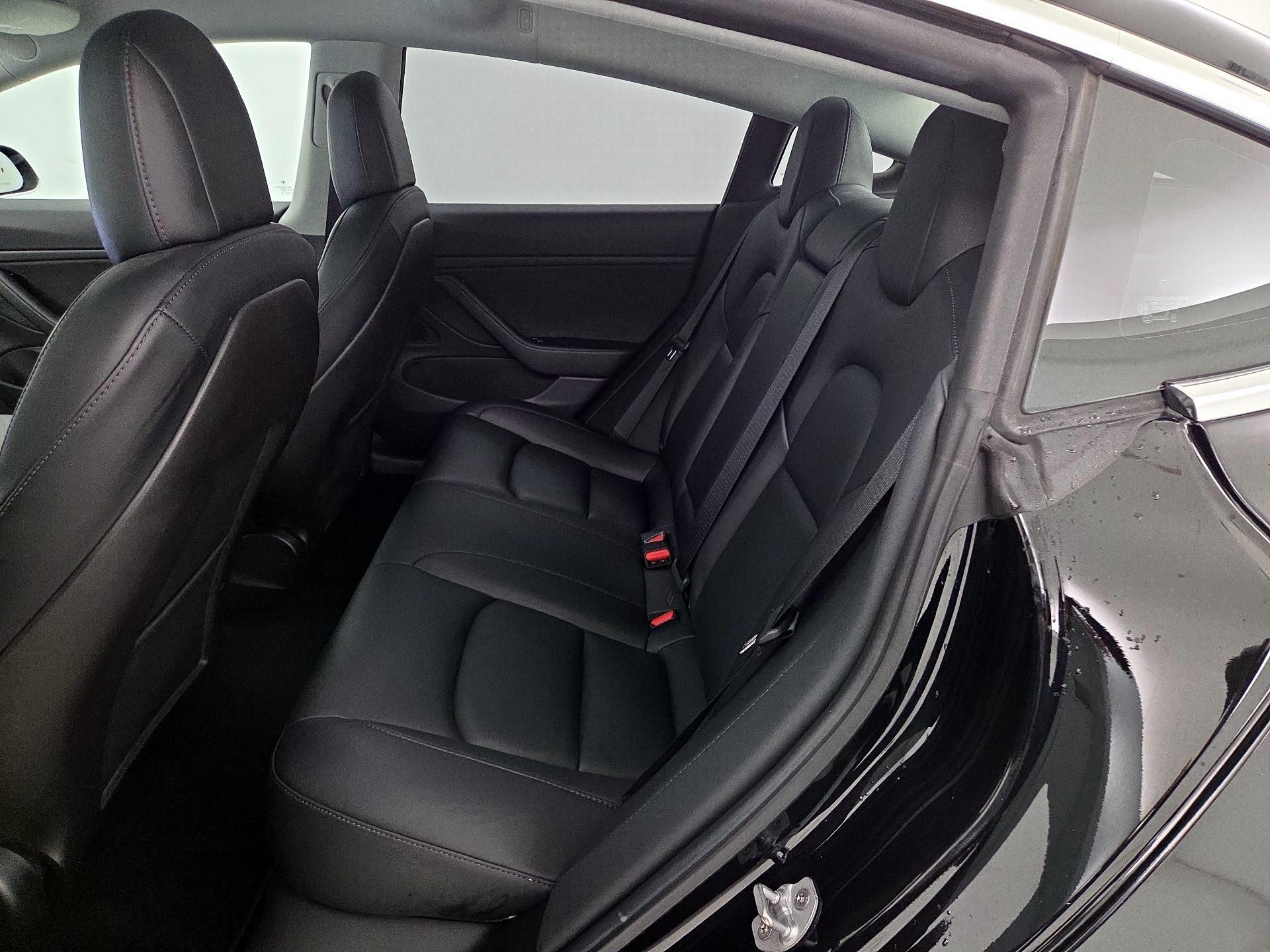 Thumbnail: 2020 Tesla Model 3 - 18