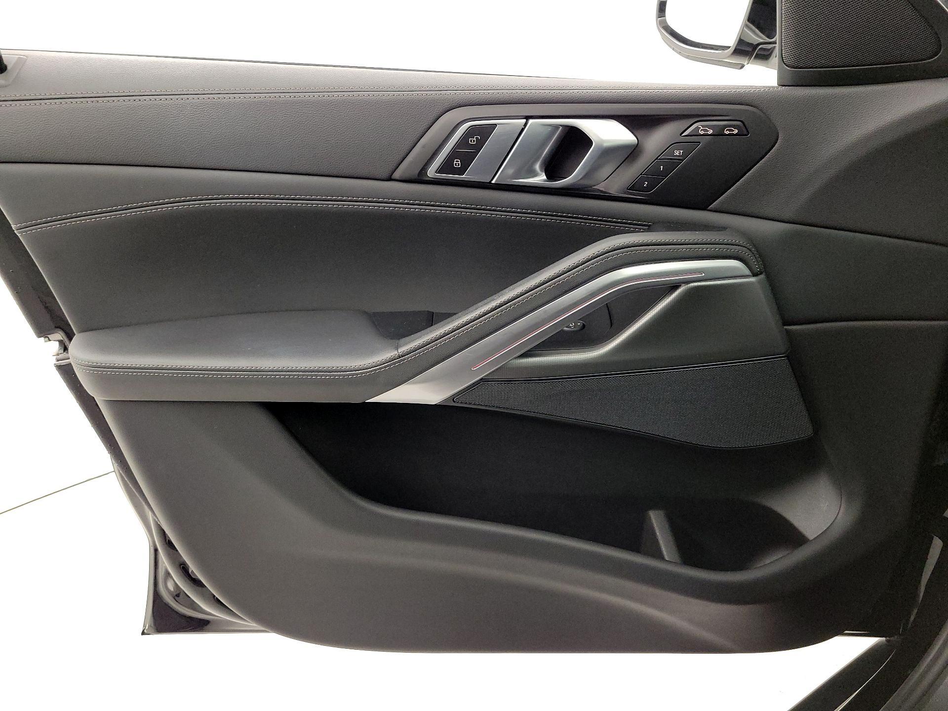 Thumbnail: 2023 BMW X6 - 12