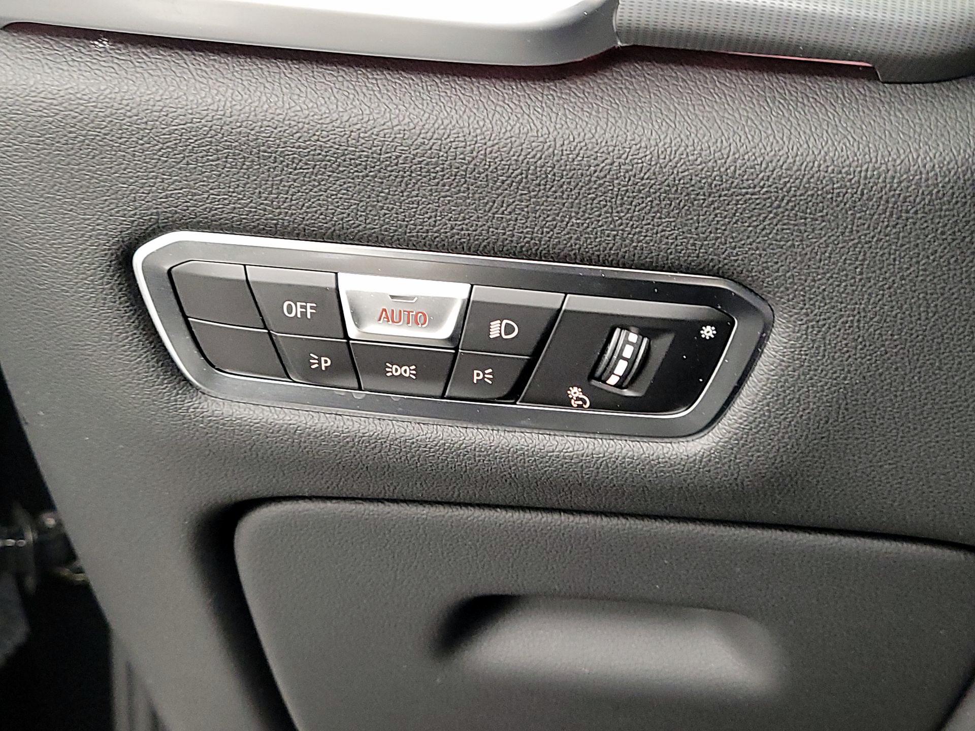 Thumbnail: 2023 BMW X6 - 13