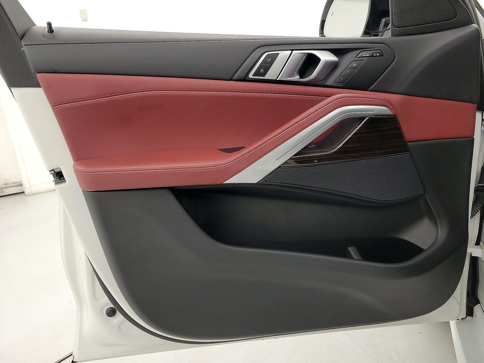 Thumbnail: 2020 BMW X6 - 12