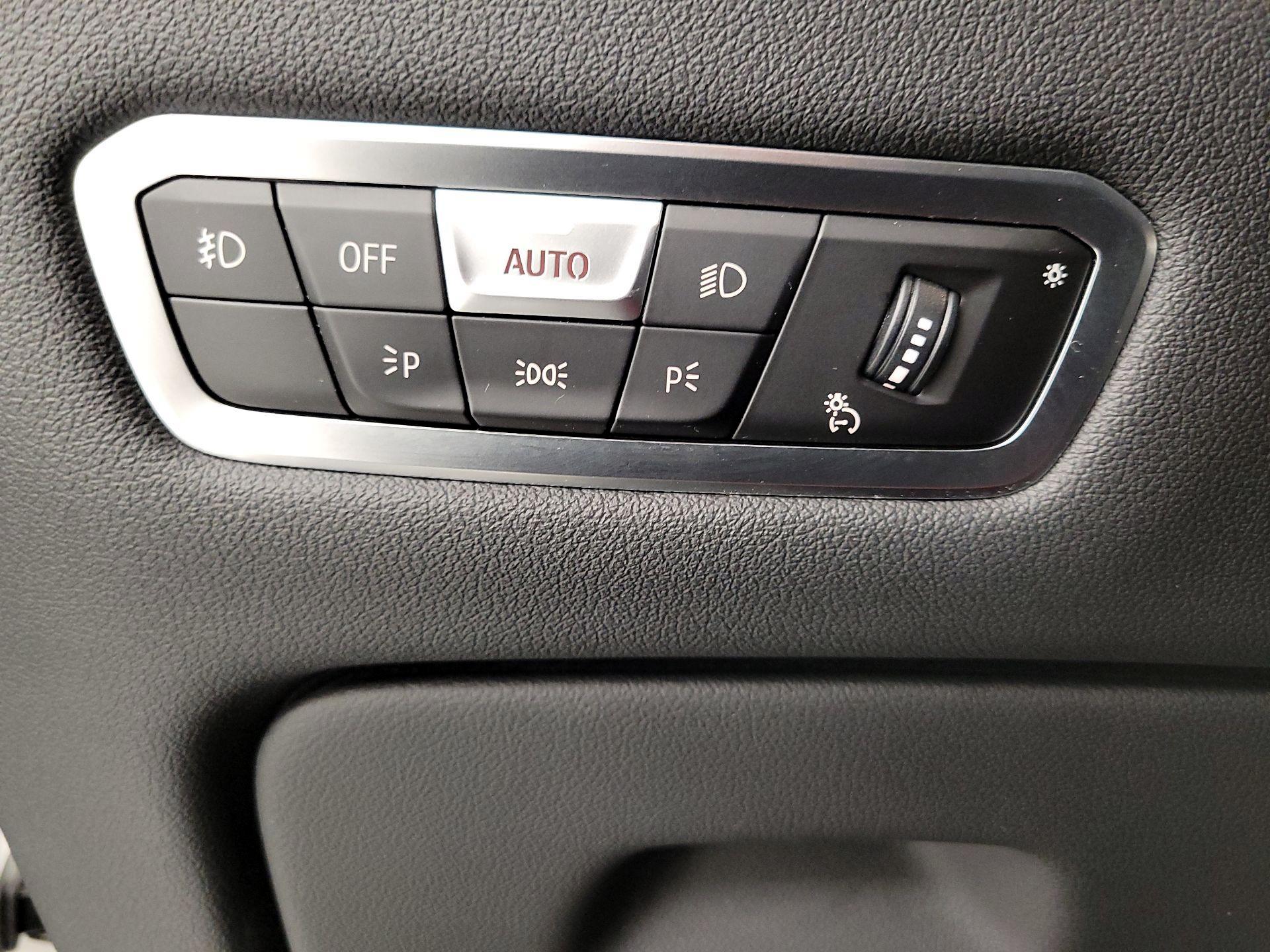 Thumbnail: 2020 BMW X6 - 13