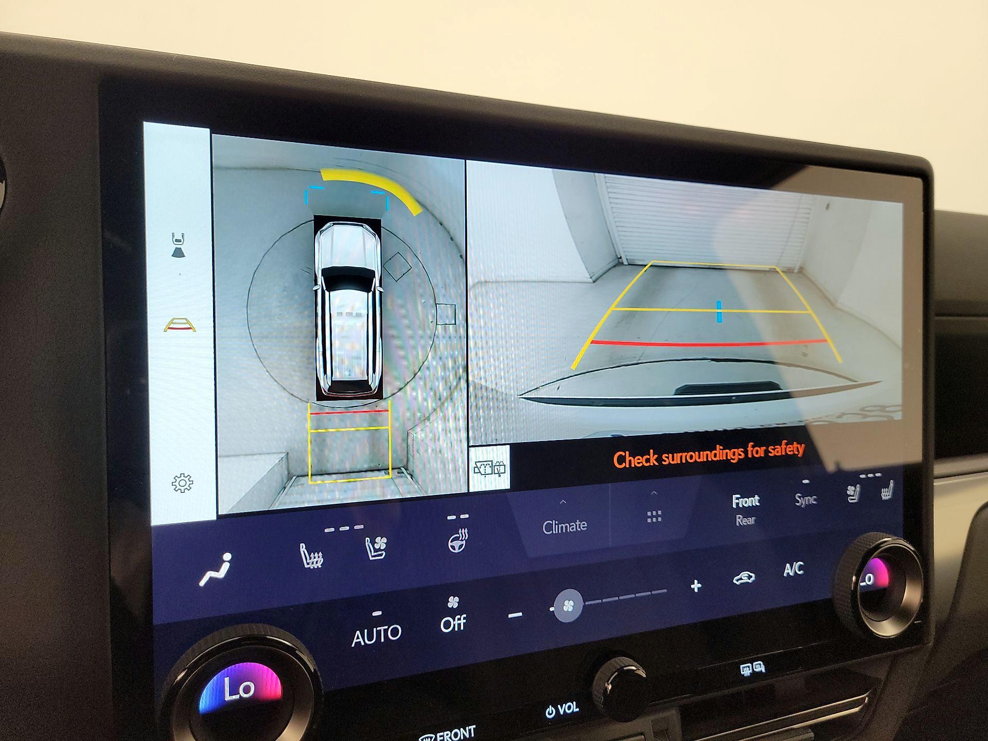 Thumbnail: 2025 Lexus GX - 14