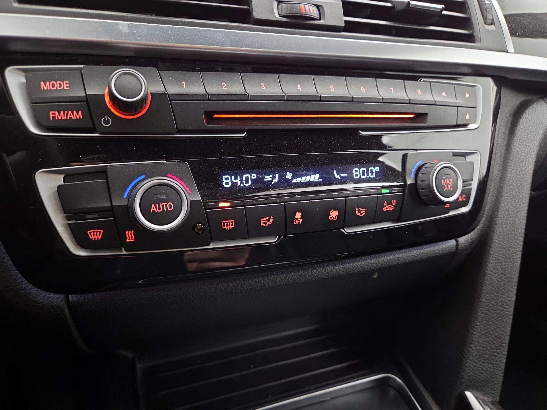 Thumbnail: 2016 BMW 3 Series - 17