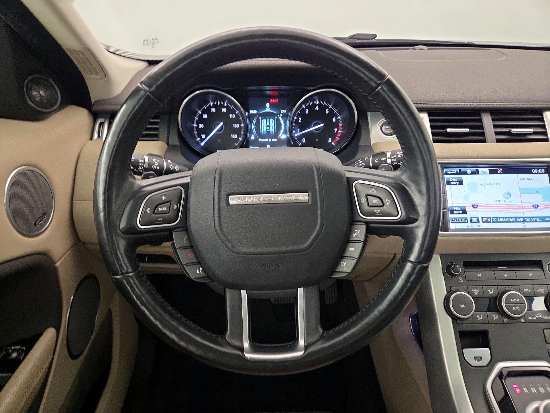 Thumbnail: 2016 Land Rover Range Rover Evoque - 10