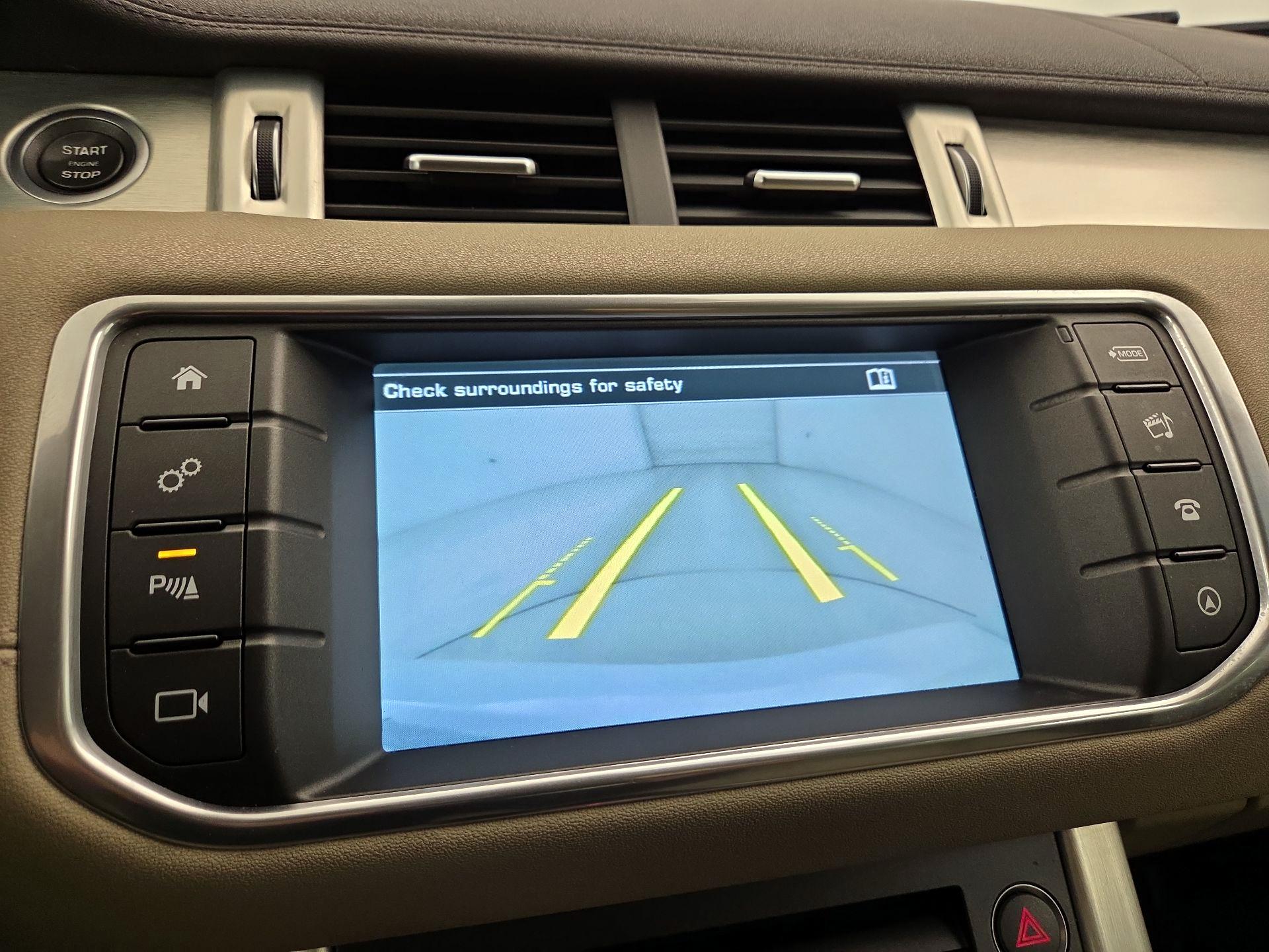 Thumbnail: 2016 Land Rover Range Rover Evoque - 15