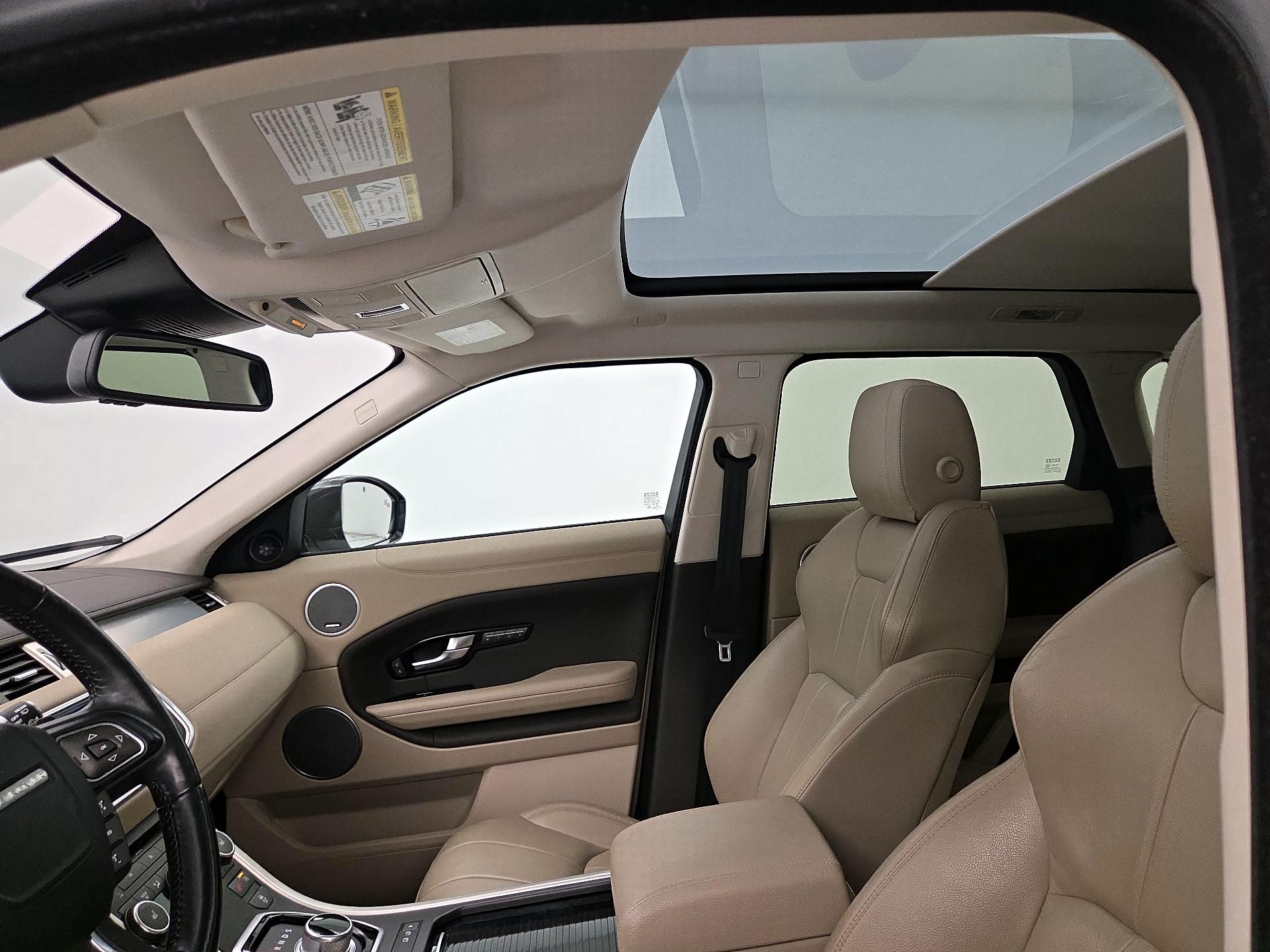 Thumbnail: 2016 Land Rover Range Rover Evoque - 20