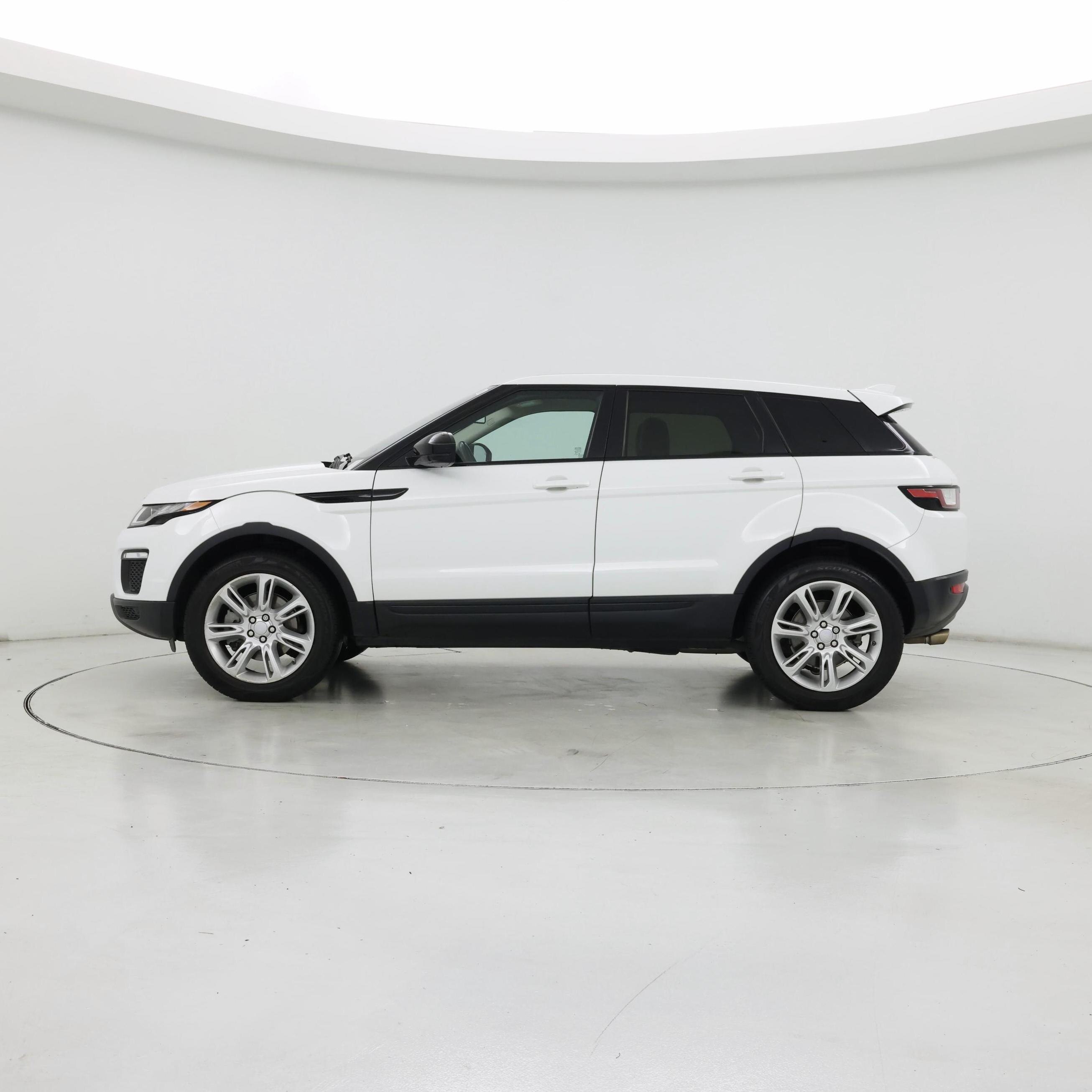 Thumbnail: 2016 Land Rover Range Rover Evoque - 3