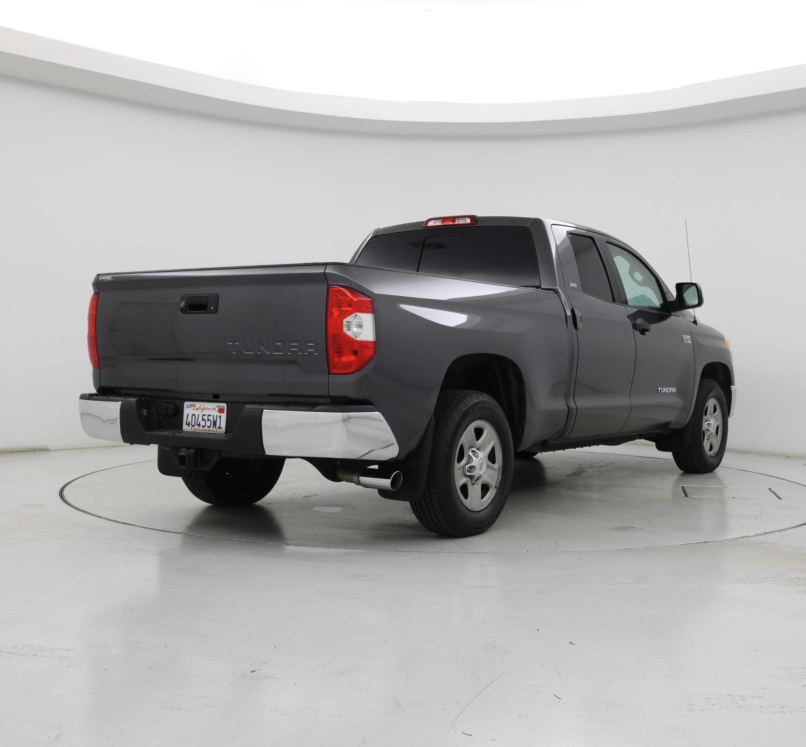Thumbnail: 2015 Toyota Tundra - 8