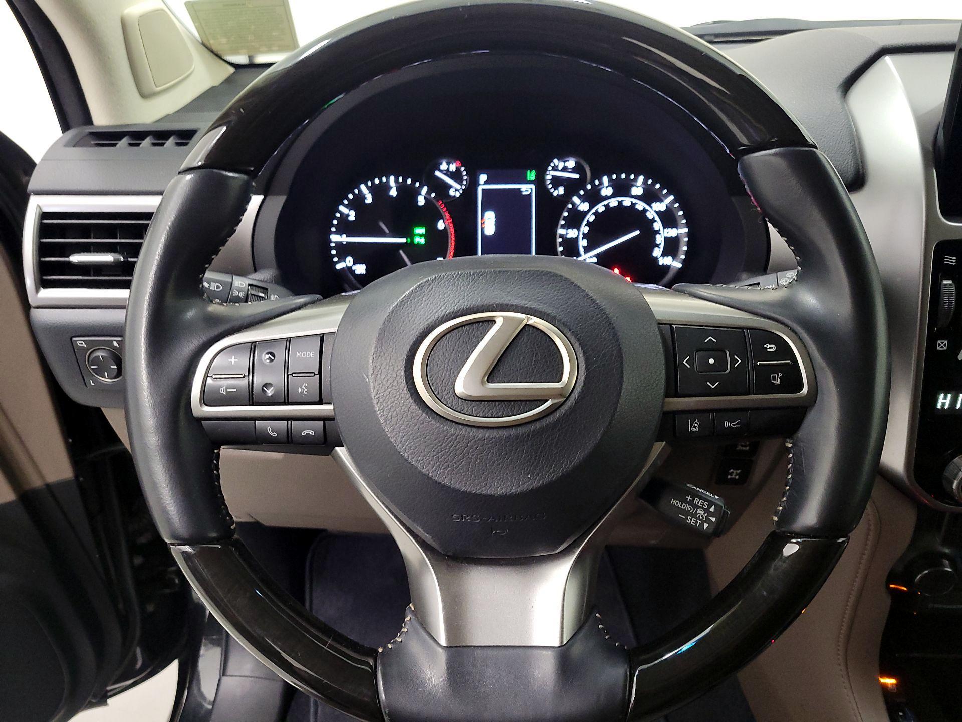 Thumbnail: 2023 Lexus GX - 10