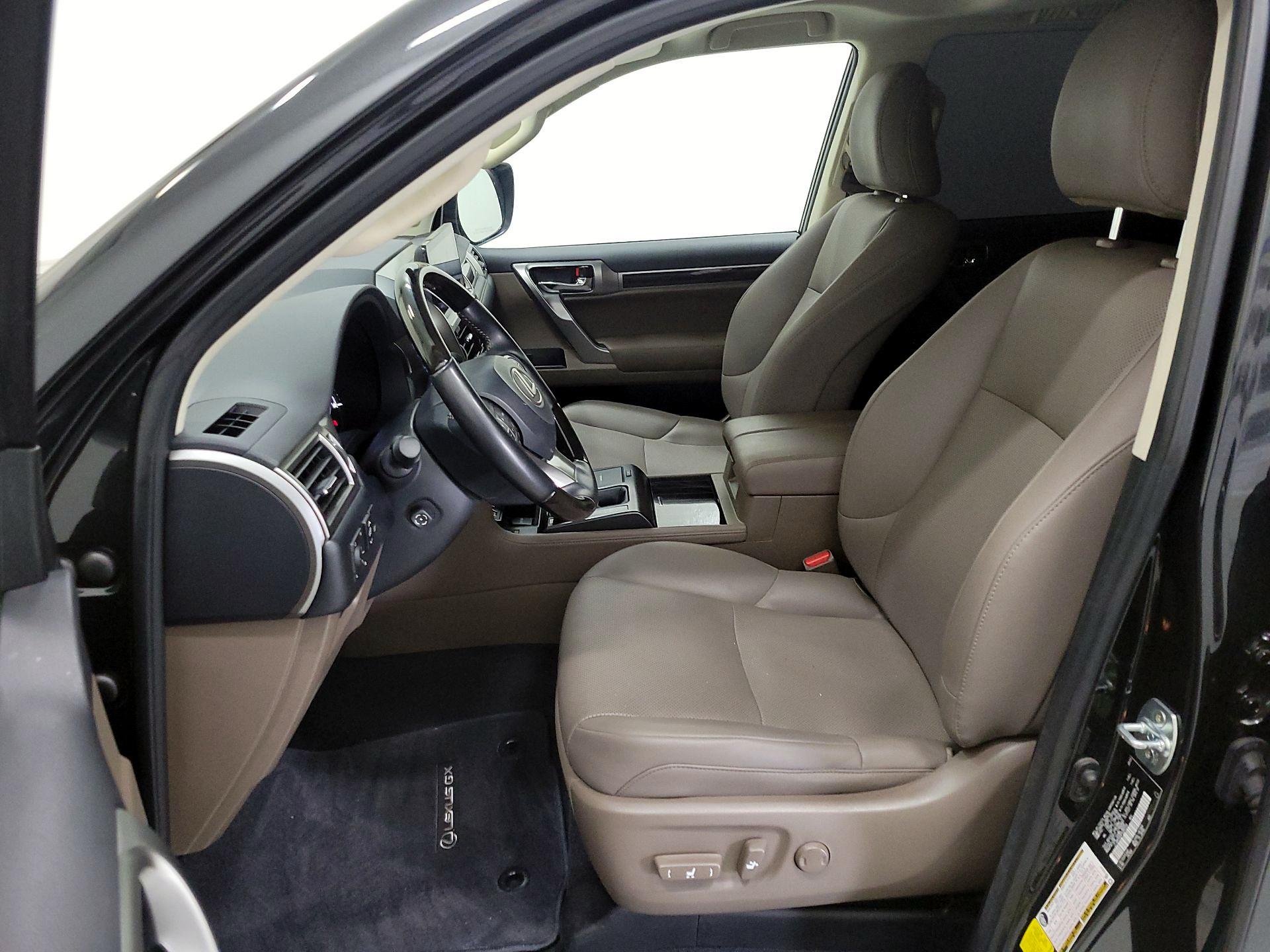 Thumbnail: 2023 Lexus GX - 11