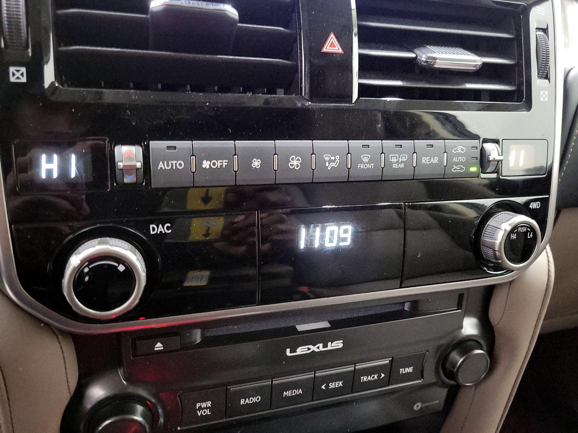 Thumbnail: 2023 Lexus GX - 16