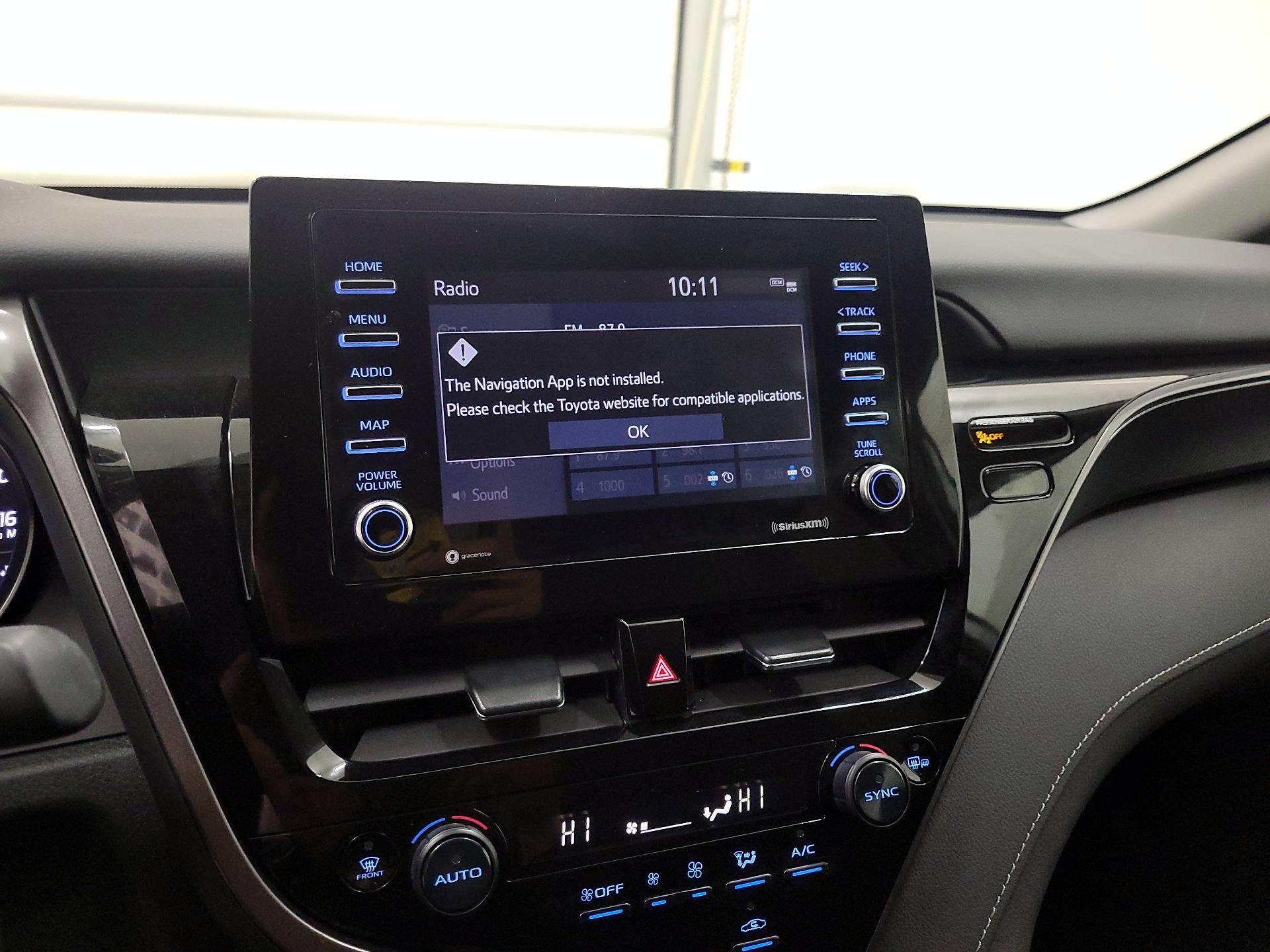 Thumbnail: 2022 Toyota Camry - 14