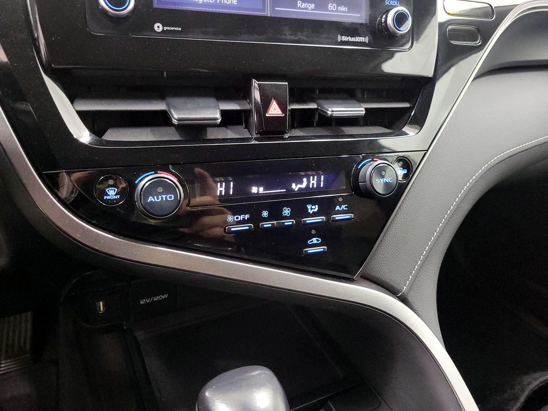 Thumbnail: 2022 Toyota Camry - 17