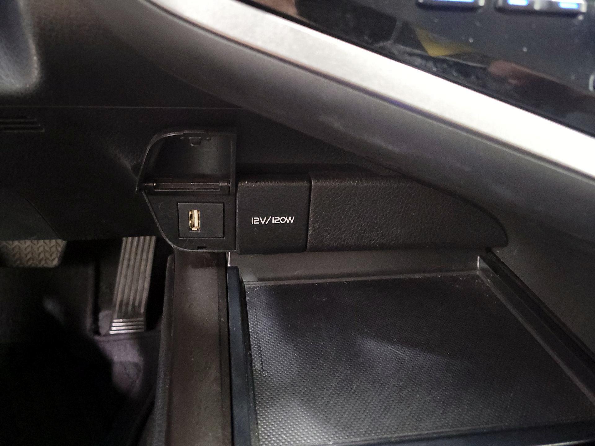 Thumbnail: 2022 Toyota Camry - 19