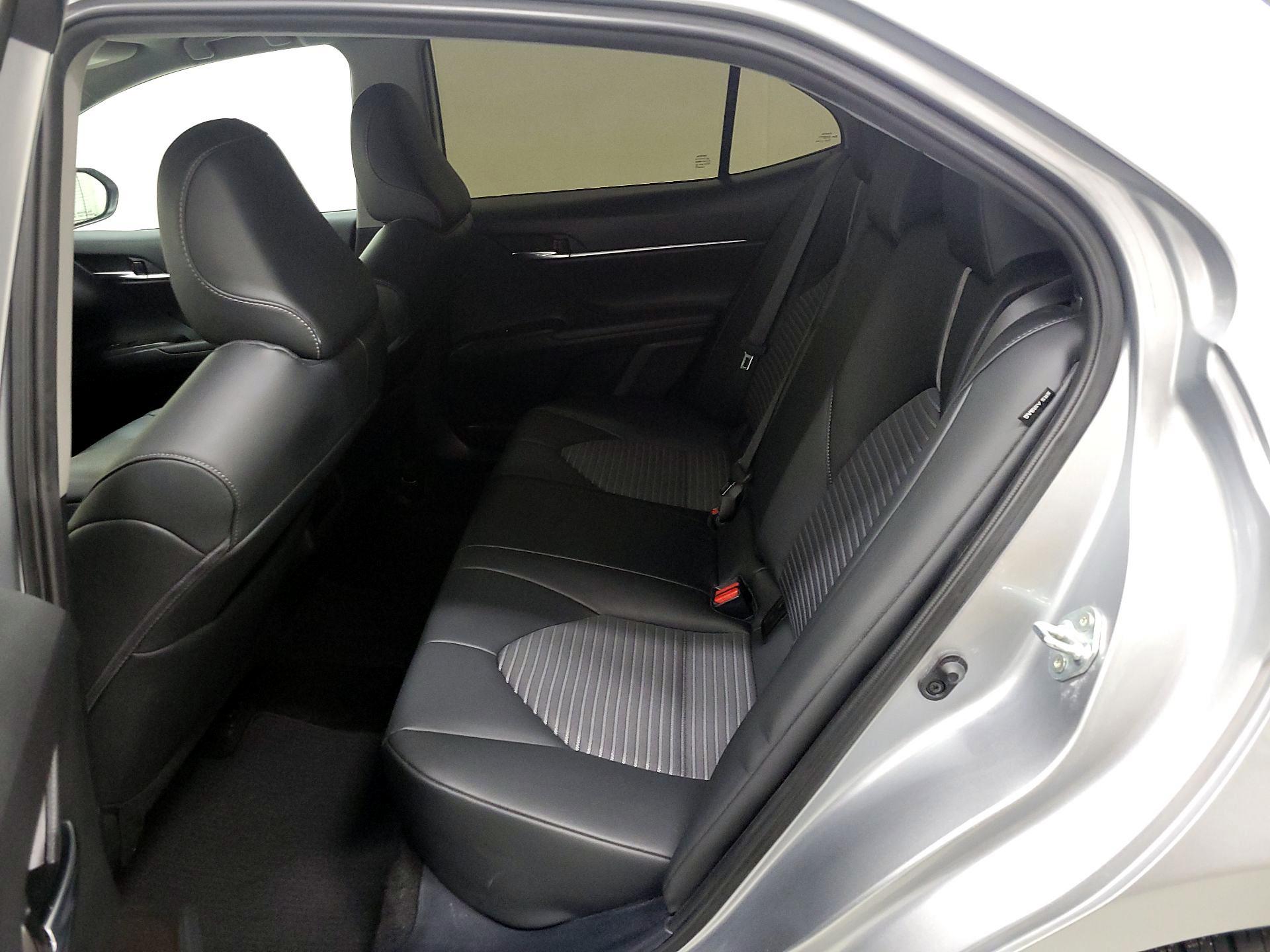 Thumbnail: 2022 Toyota Camry - 20