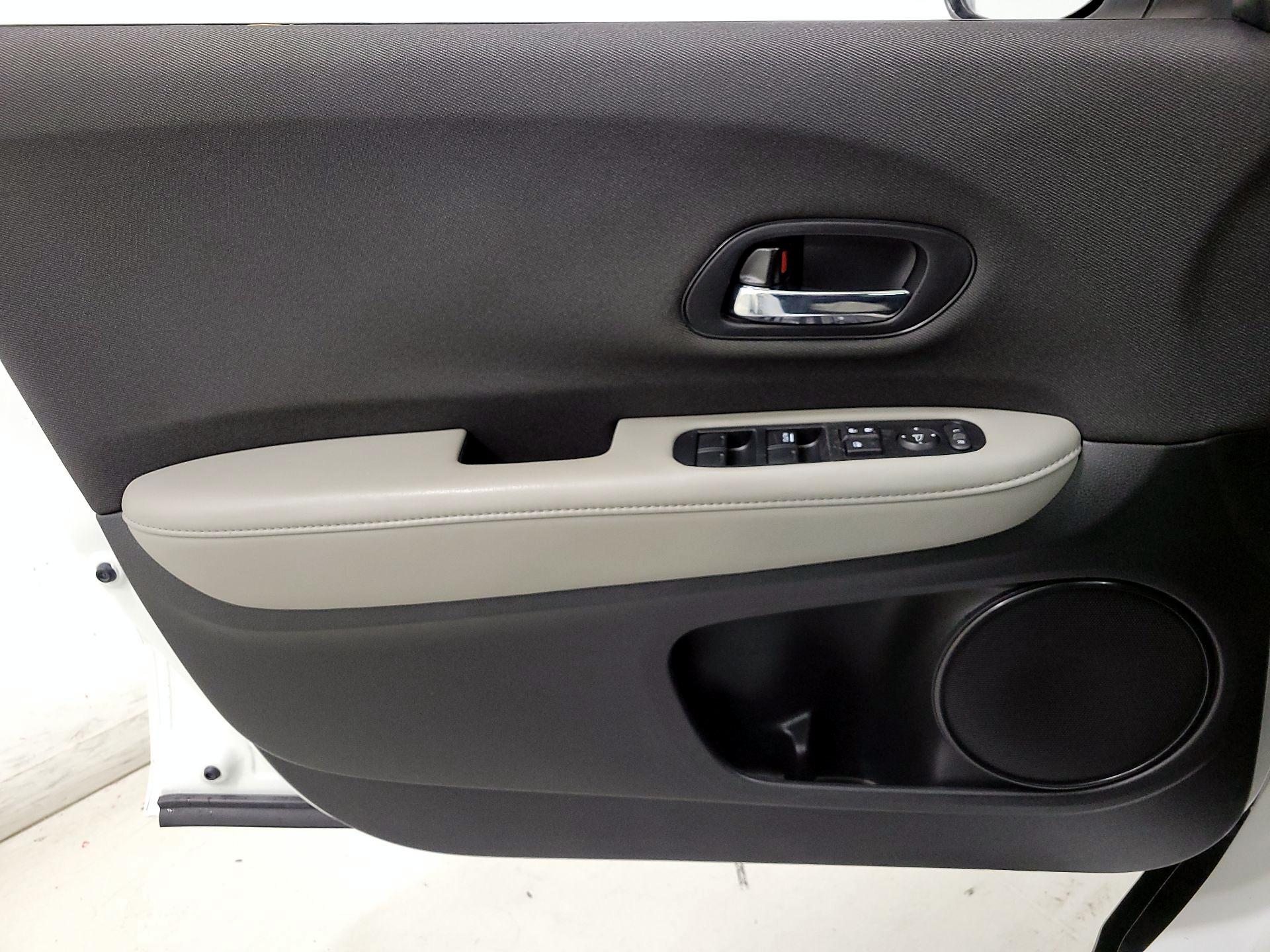 Thumbnail: 2022 Honda HR-V - 12