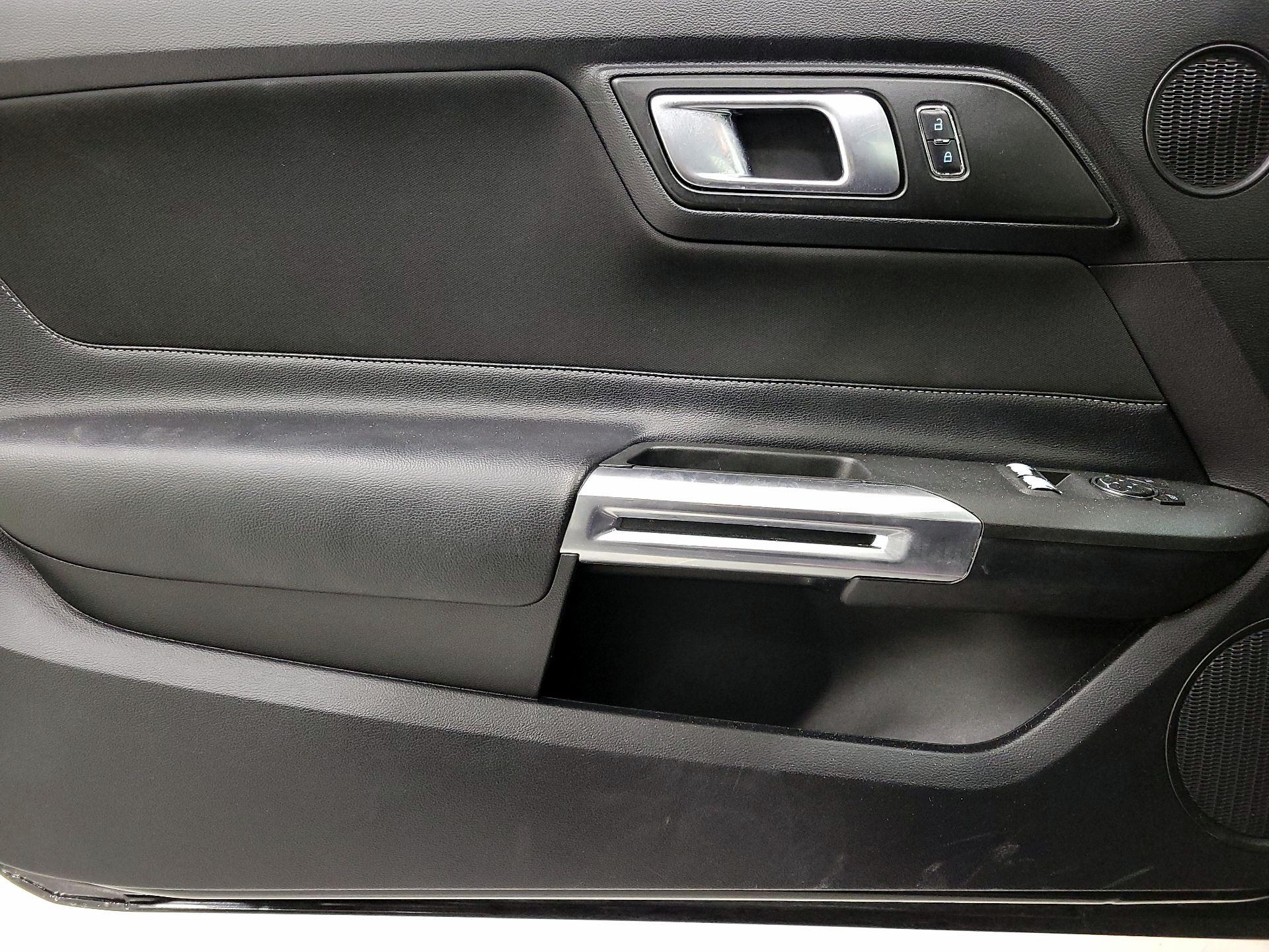 Thumbnail: 2018 Ford Mustang - 12