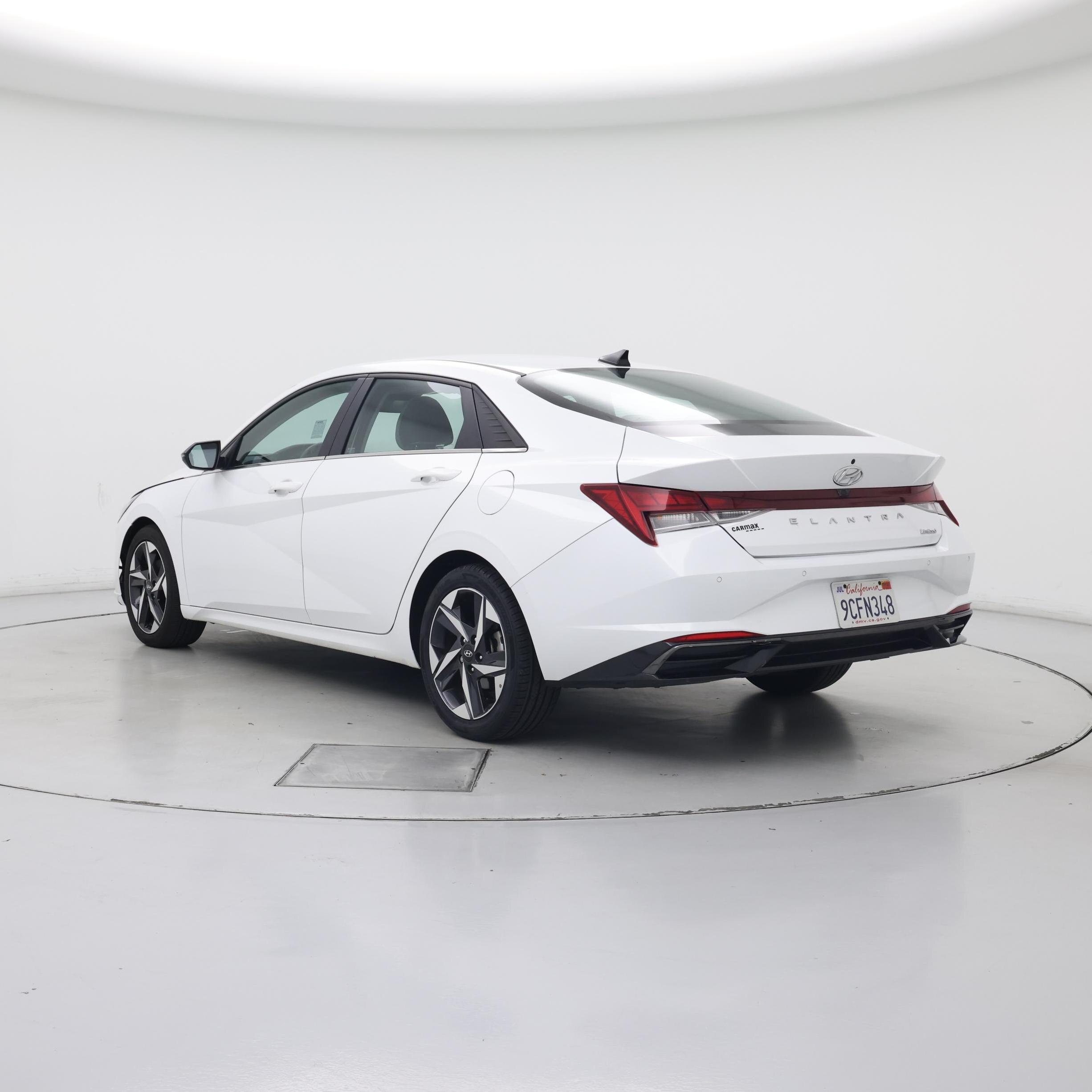 Thumbnail: 2023 Hyundai Elantra - 2