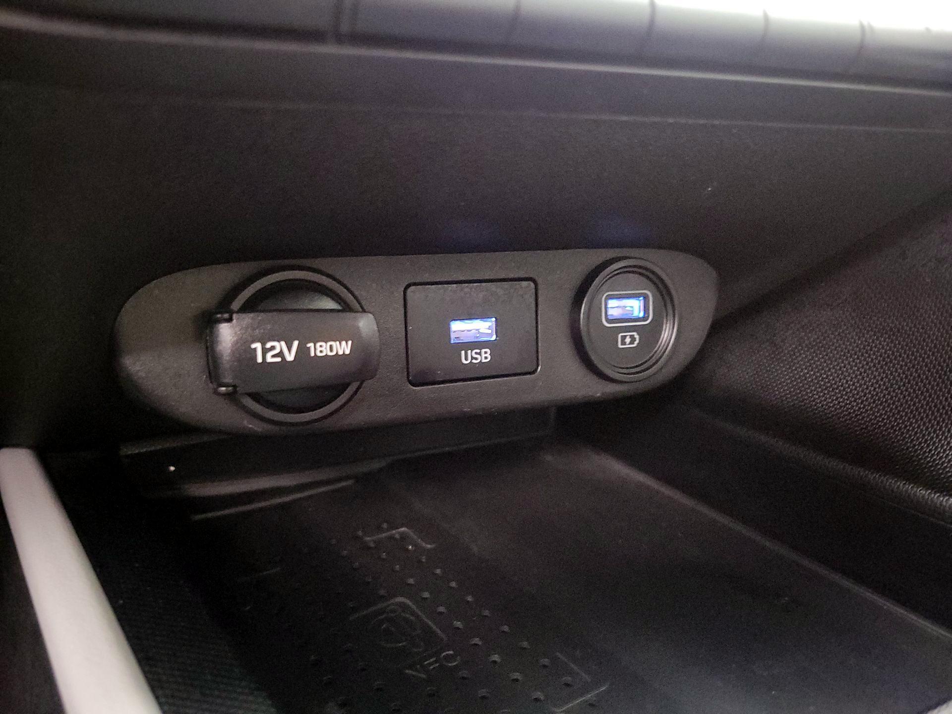 Thumbnail: 2023 Hyundai Elantra - 19