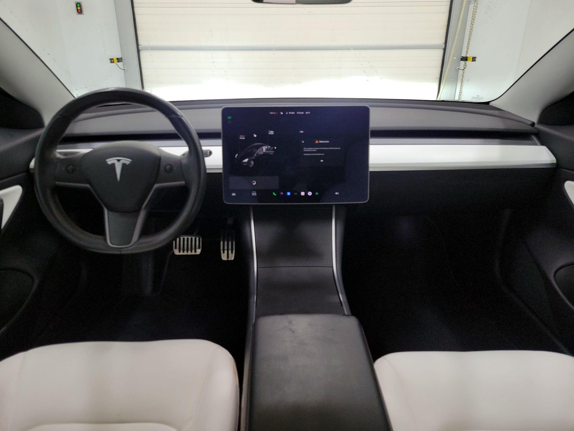 Thumbnail: 2019 Tesla Model 3 - 9