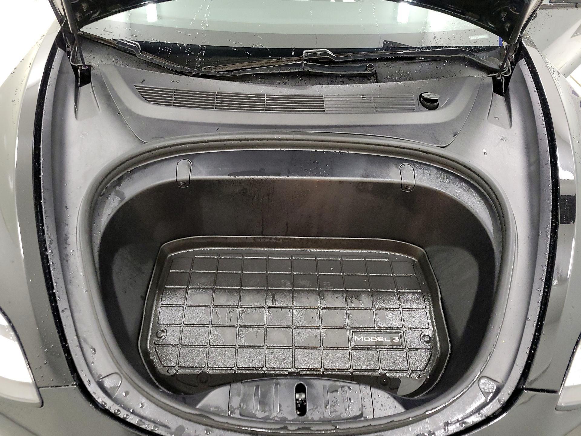 Thumbnail: 2019 Tesla Model 3 - 20