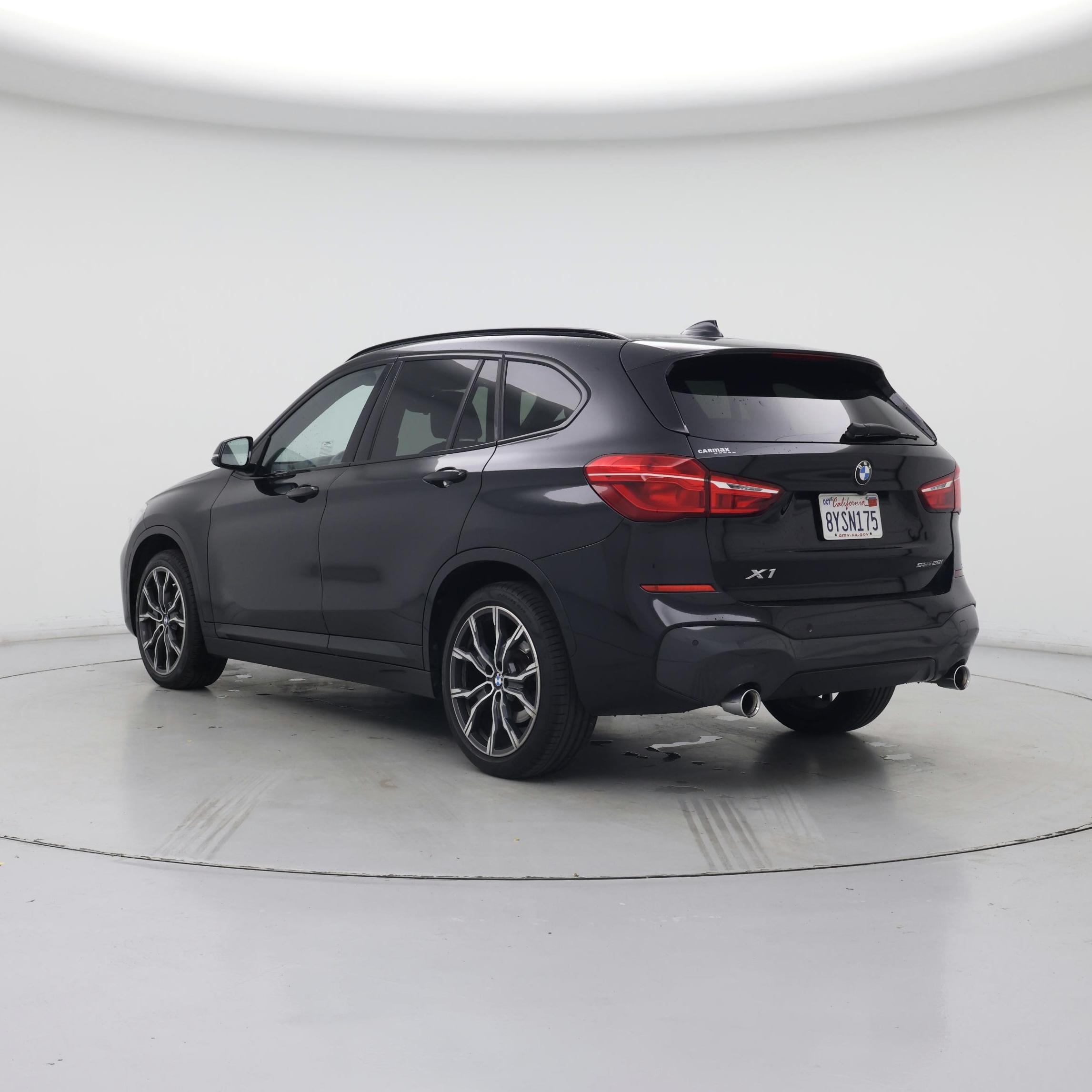 Thumbnail: 2021 BMW X1 - 2