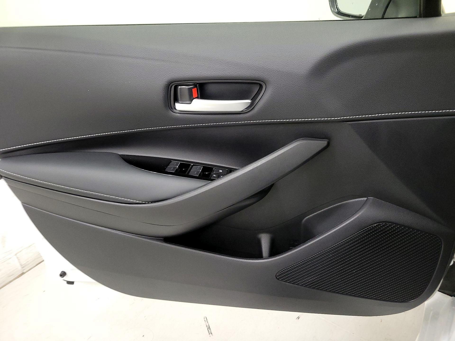 Thumbnail: 2025 Toyota Corolla - 12