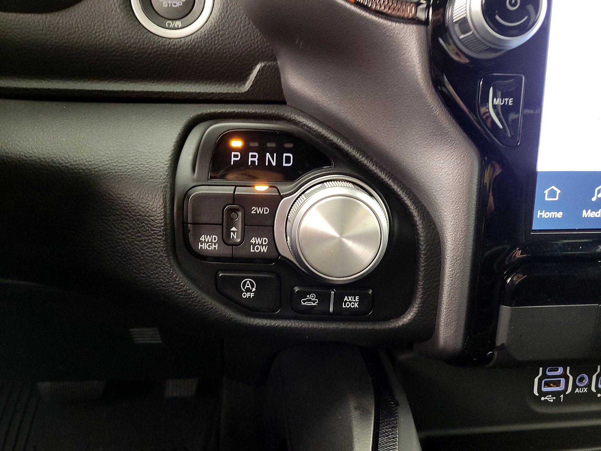 Thumbnail: 2024 RAM 1500 - 18