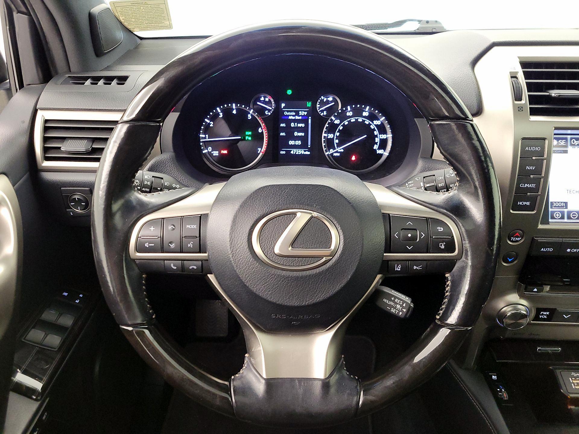 Thumbnail: 2020 Lexus GX - 10