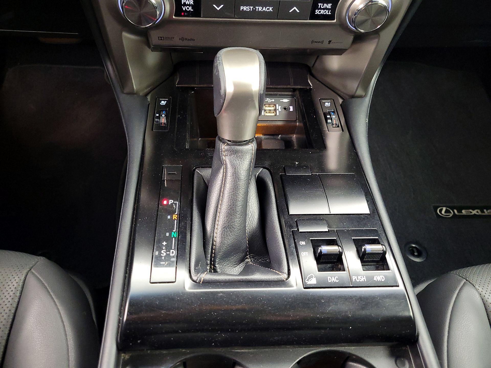 Thumbnail: 2020 Lexus GX - 18