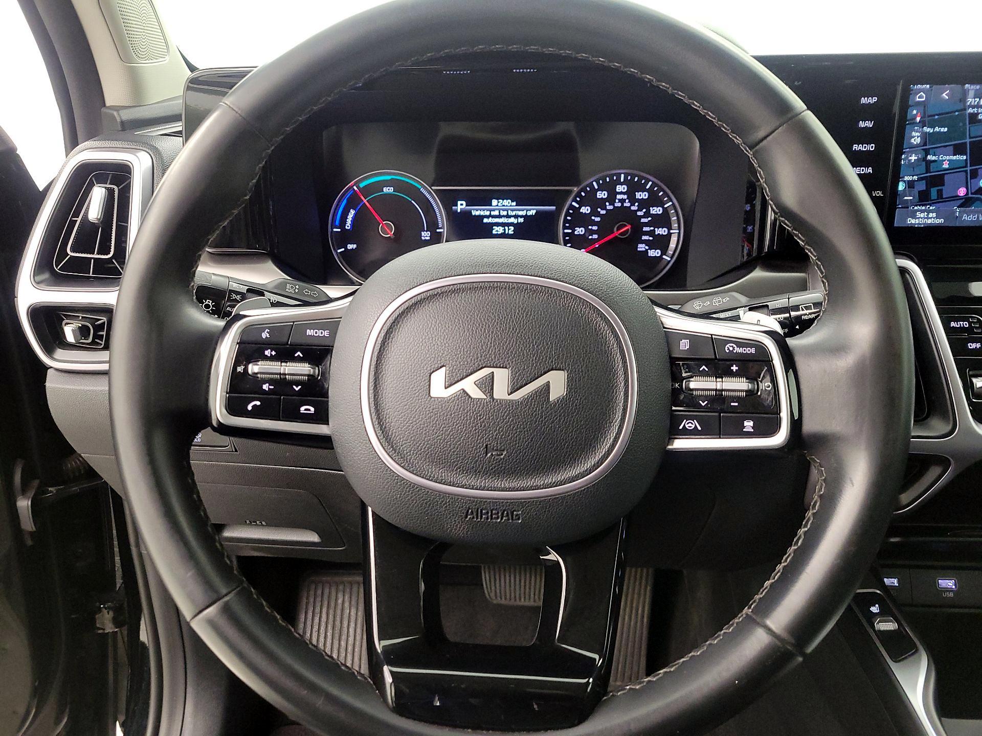 Thumbnail: 2023 Kia Sorento - 10