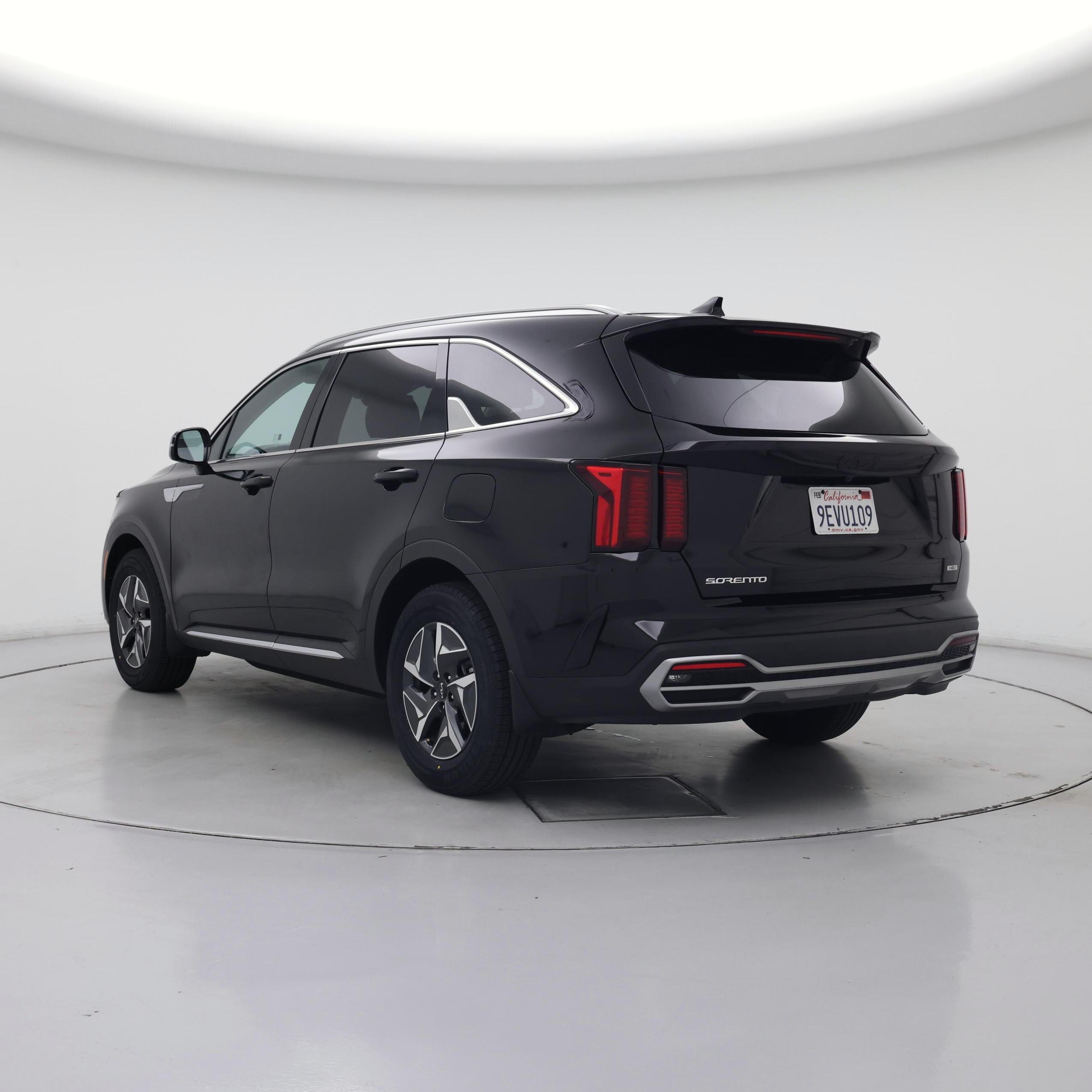 Thumbnail: 2023 Kia Sorento - 2