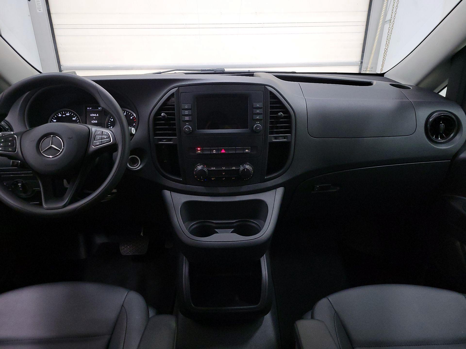 Thumbnail: 2023 Mercedes-Benz Metris - 9