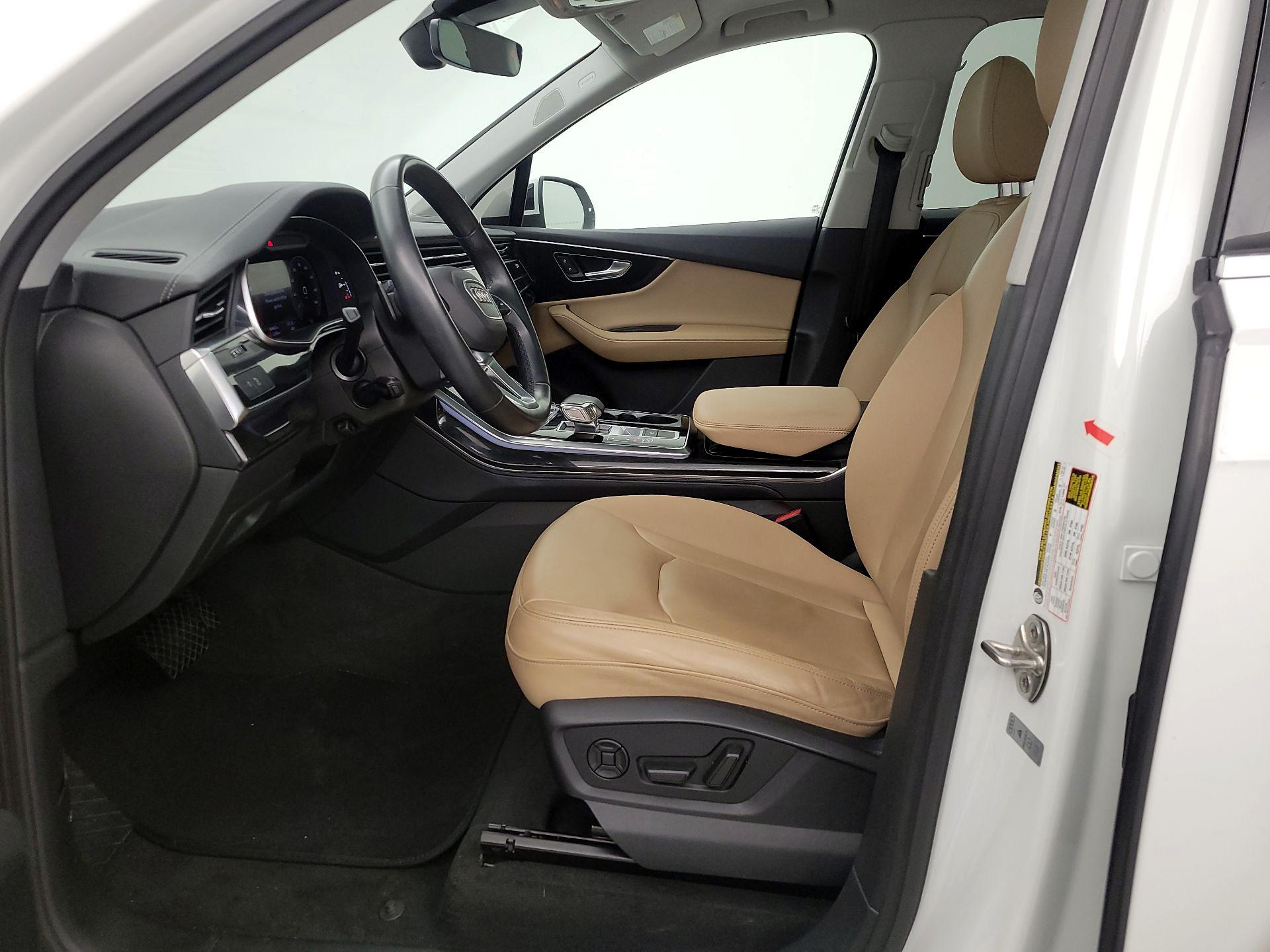 Thumbnail: 2023 Audi Q7 - 11