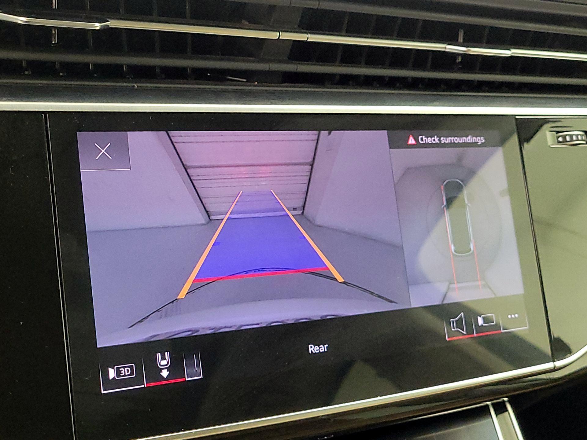 Thumbnail: 2023 Audi Q7 - 15