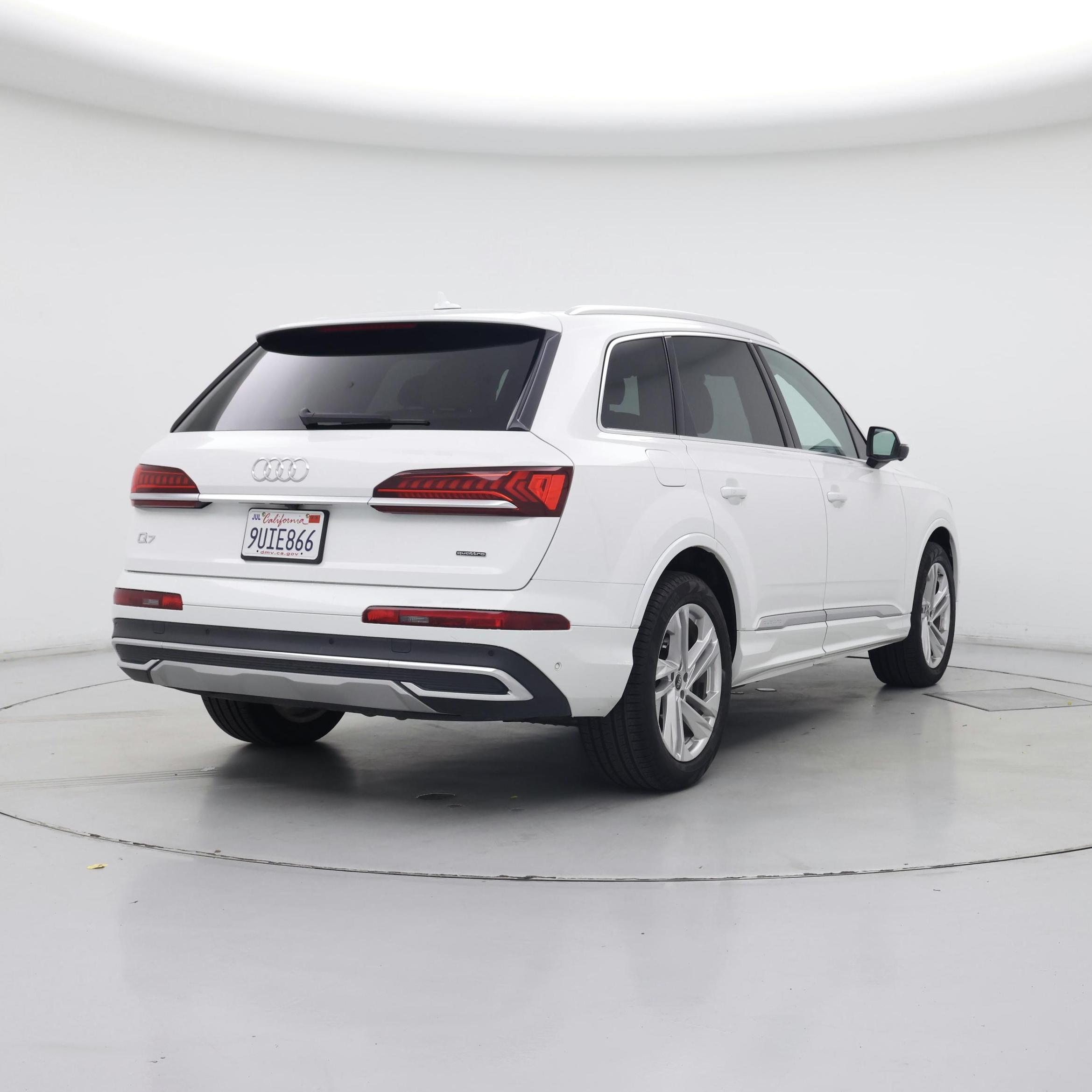 Thumbnail: 2023 Audi Q7 - 8