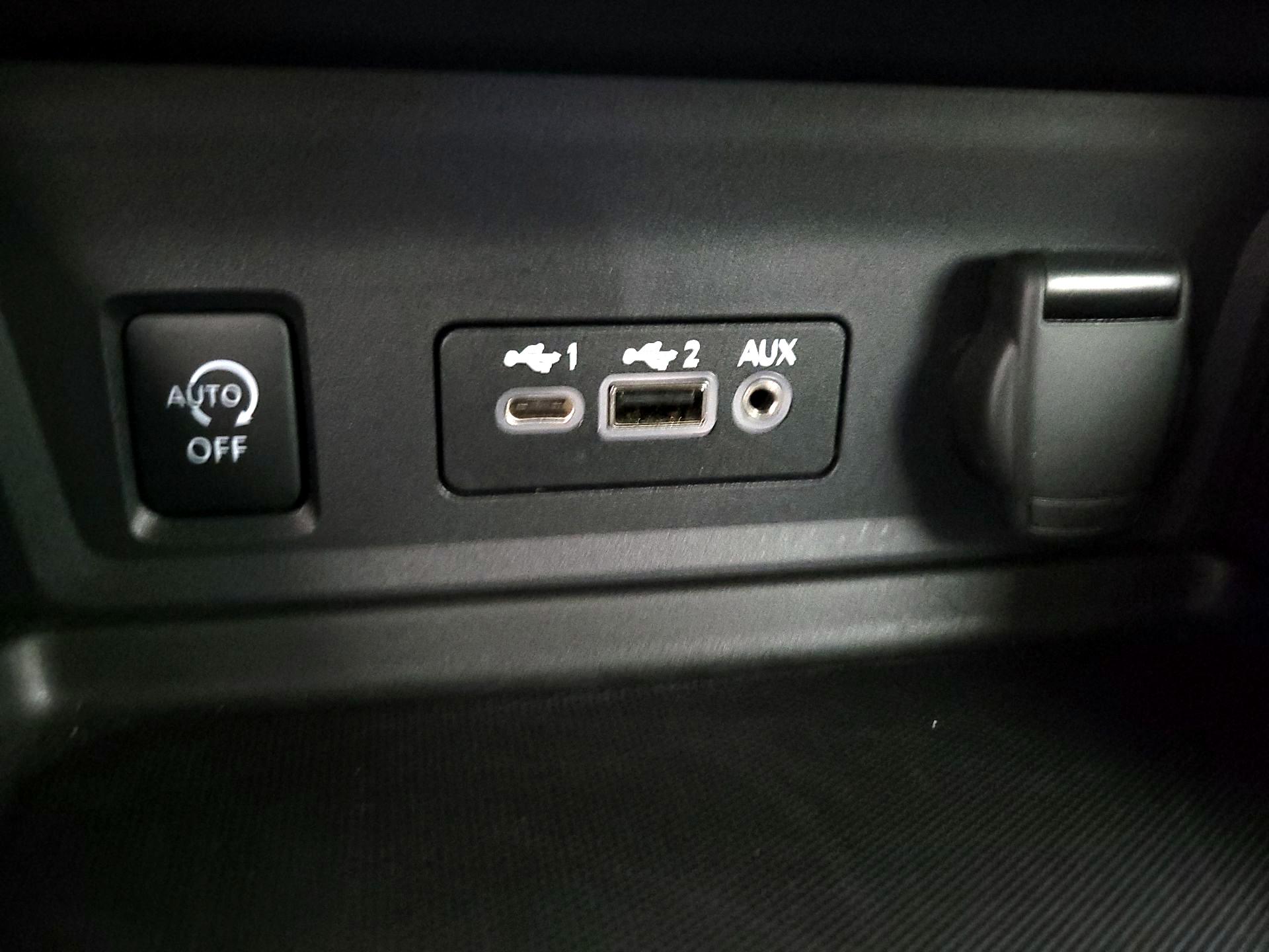 Thumbnail: 2024 Nissan Sentra - 18