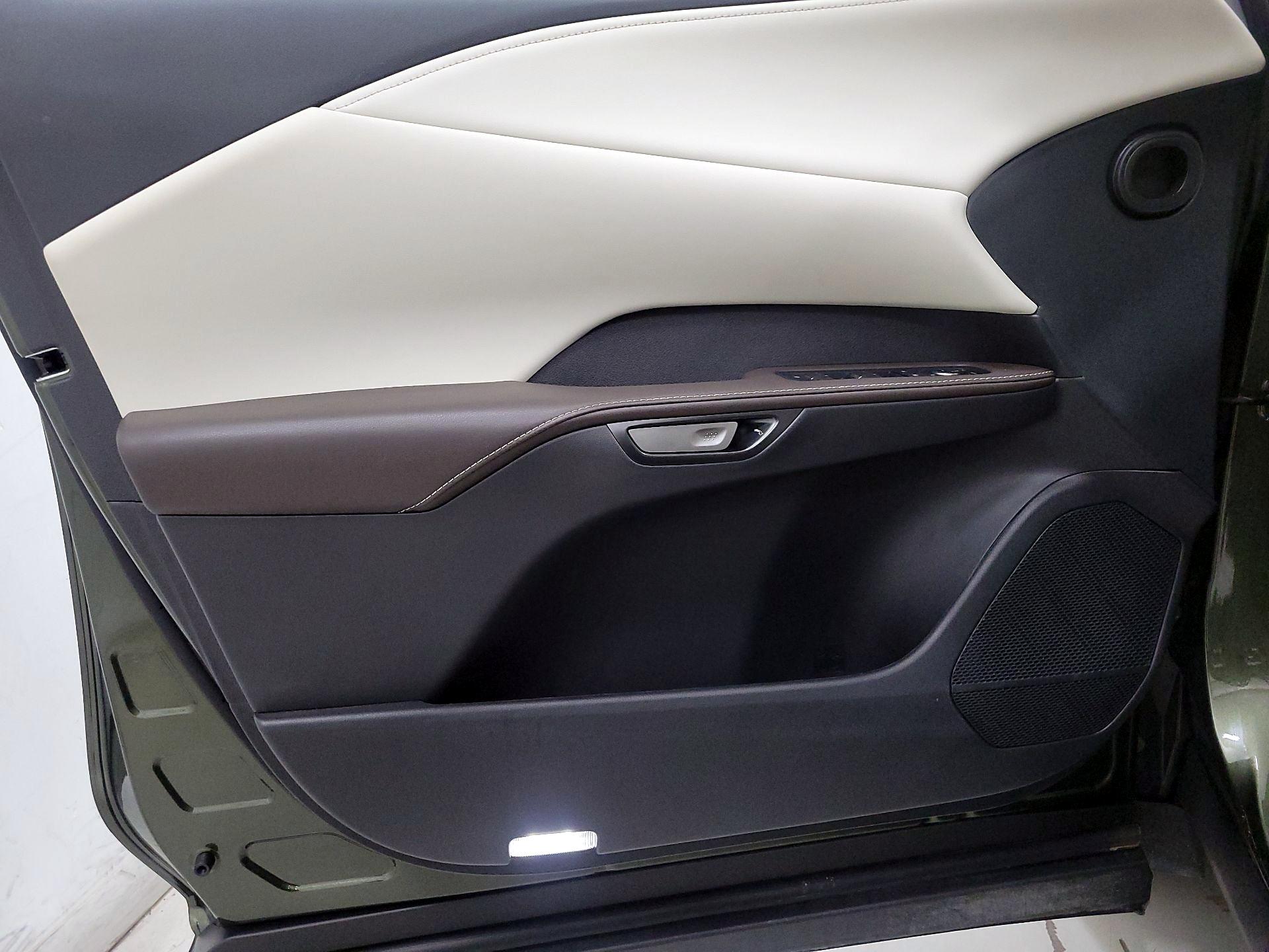 Thumbnail: 2024 Lexus RX - 12