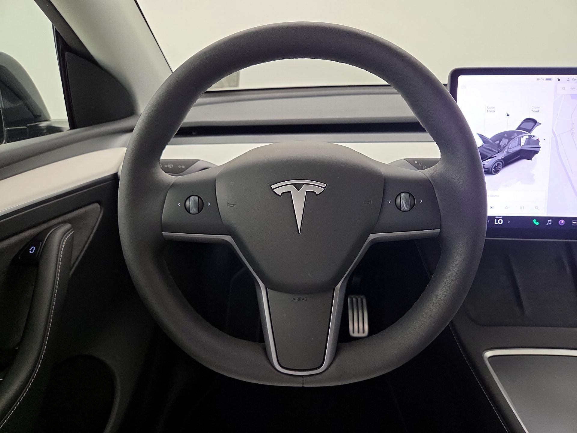Thumbnail: 2025 Tesla Model Y - 10