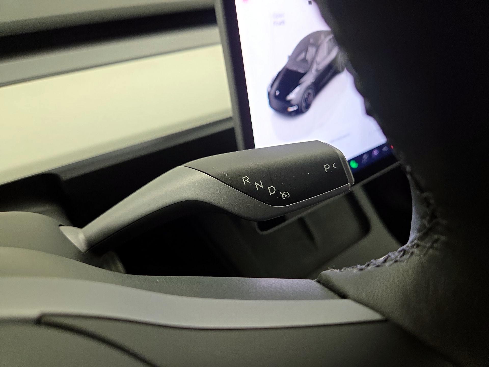 Thumbnail: 2025 Tesla Model Y - 17