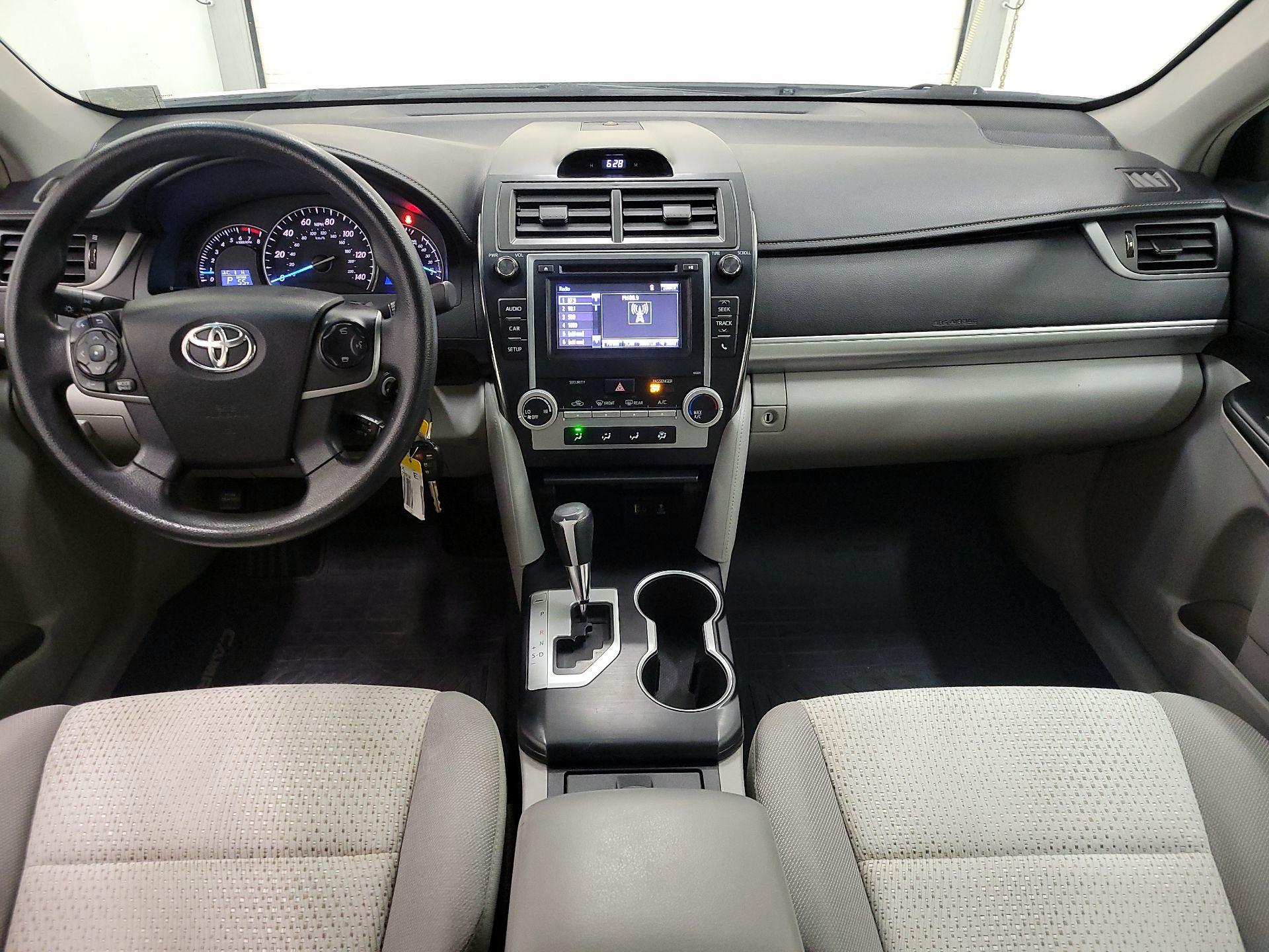 Thumbnail: 2014 Toyota Camry - 9