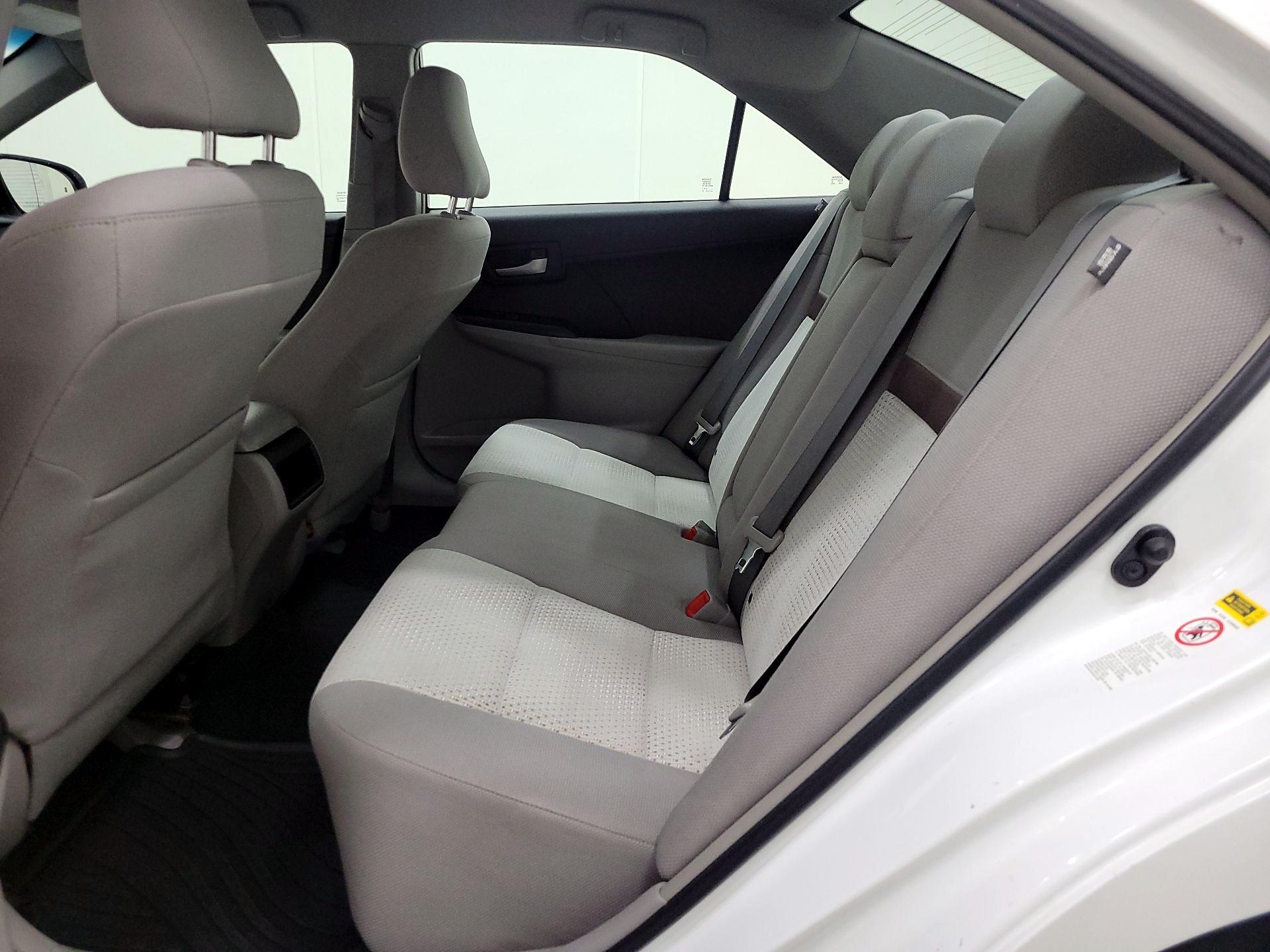 Thumbnail: 2014 Toyota Camry - 19